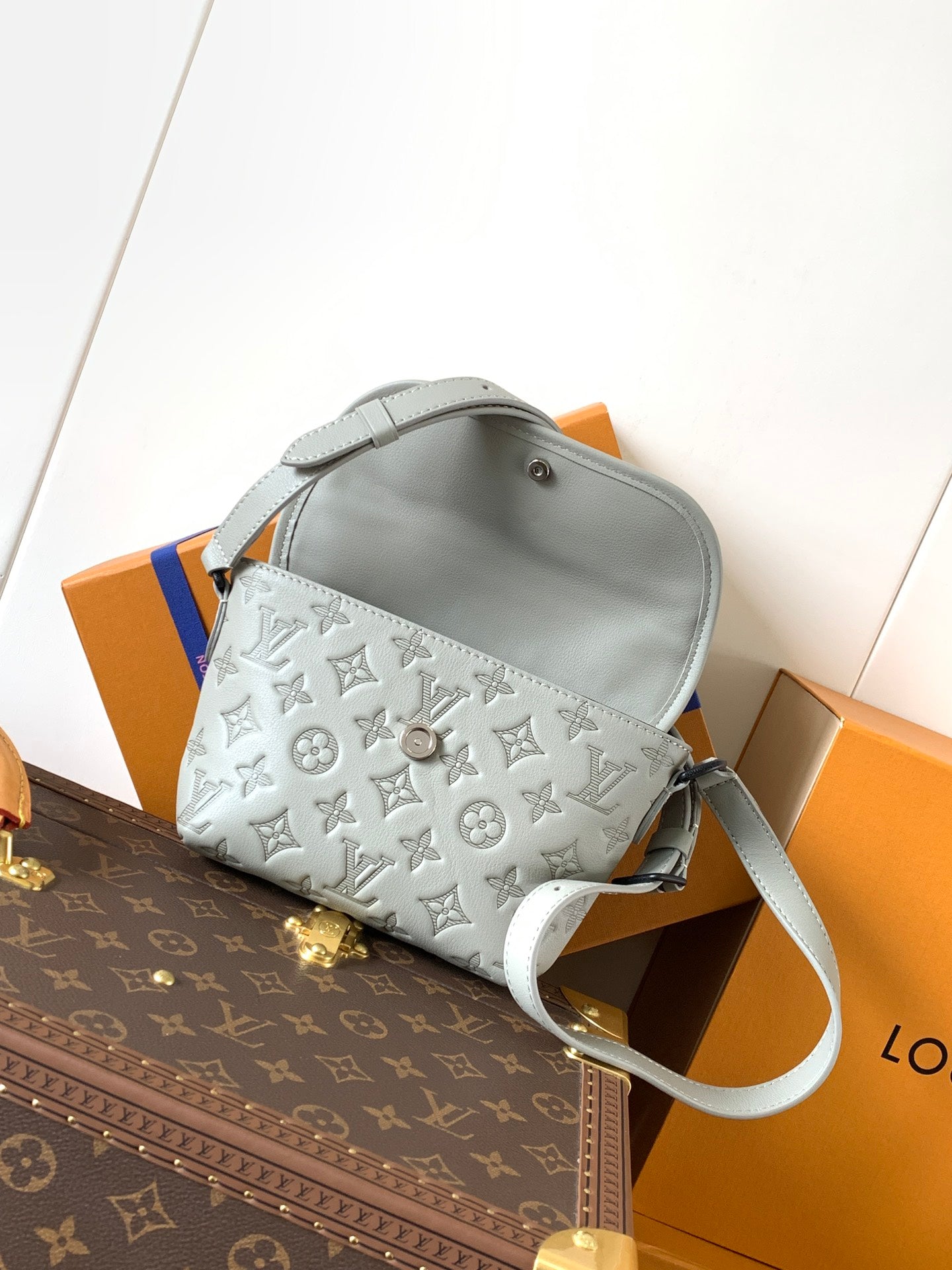 LuxluxHouse Best Quality Bags Louis Vuitton Men