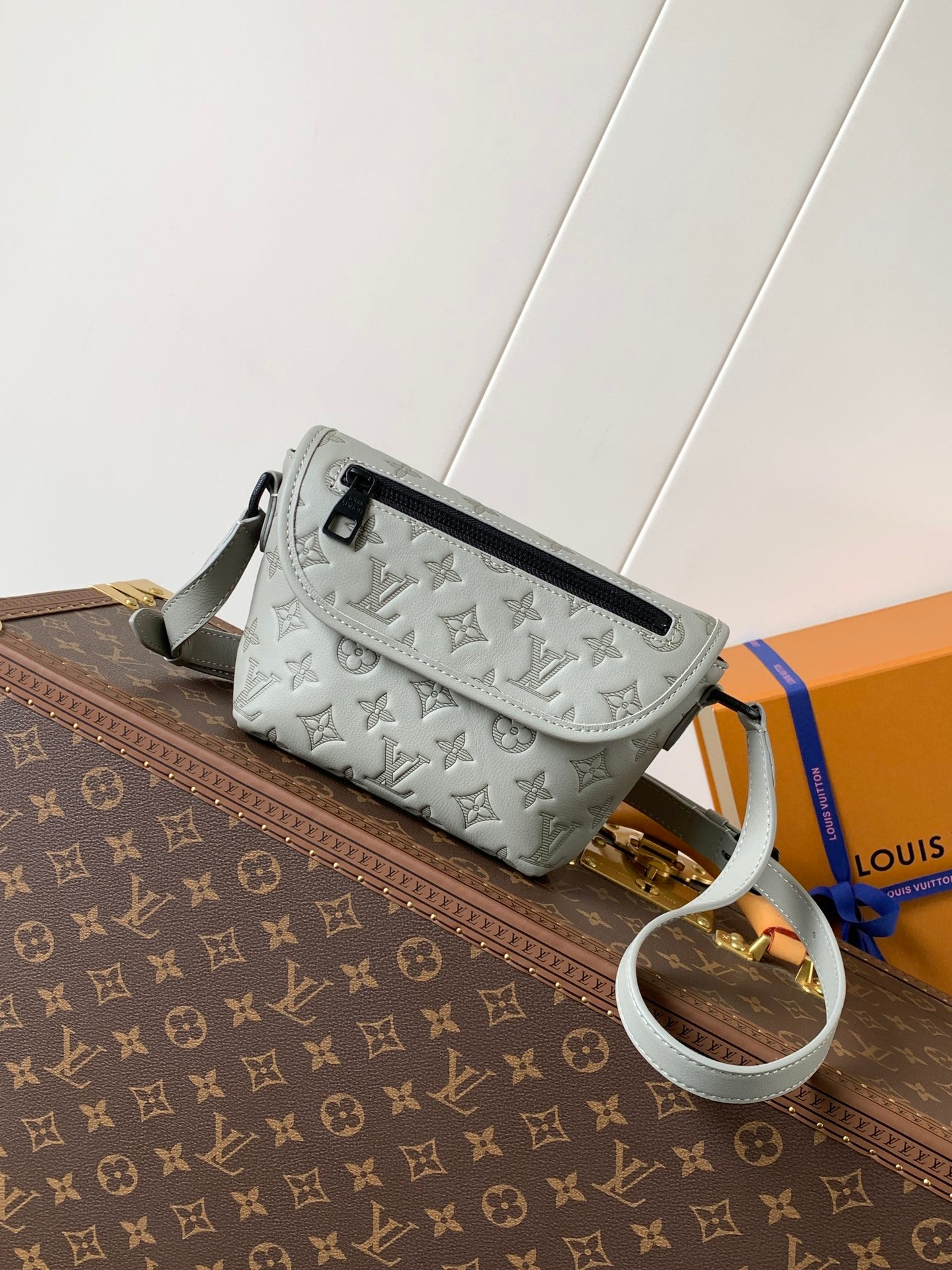 LuxluxHouse Best Quality Bags Louis Vuitton Men