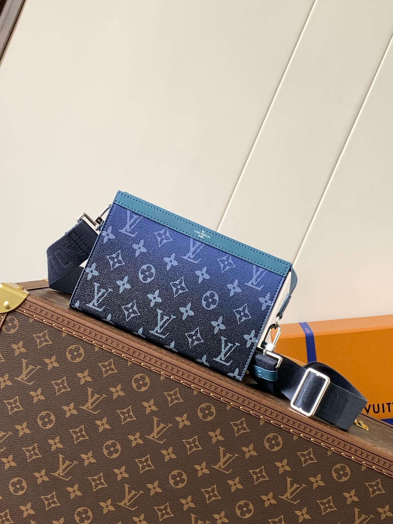 LuxluxHouse Best Quality Bags Louis Vuitton Men