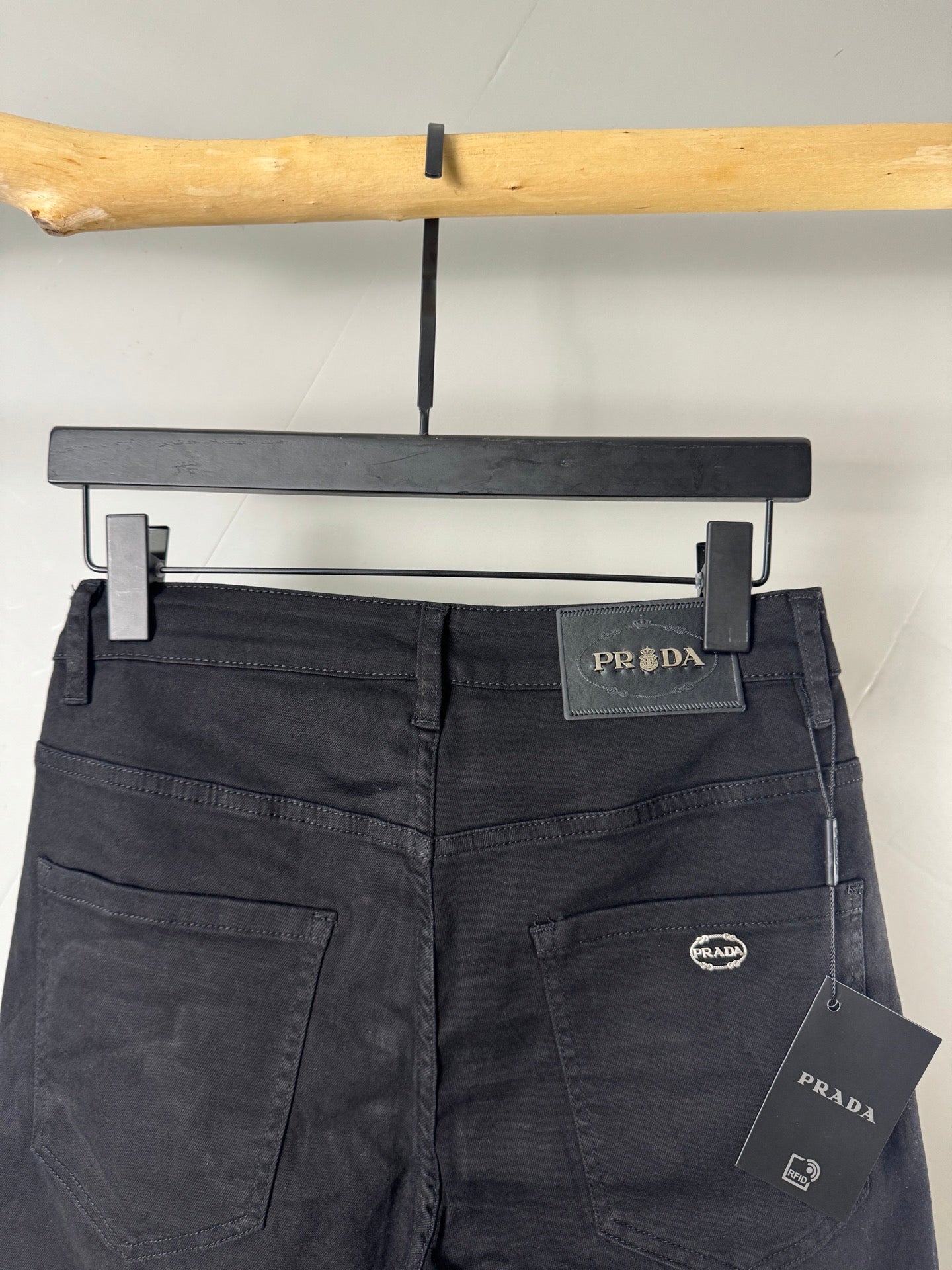 LuxluxHouse Best Quality Clothes Pants Prada