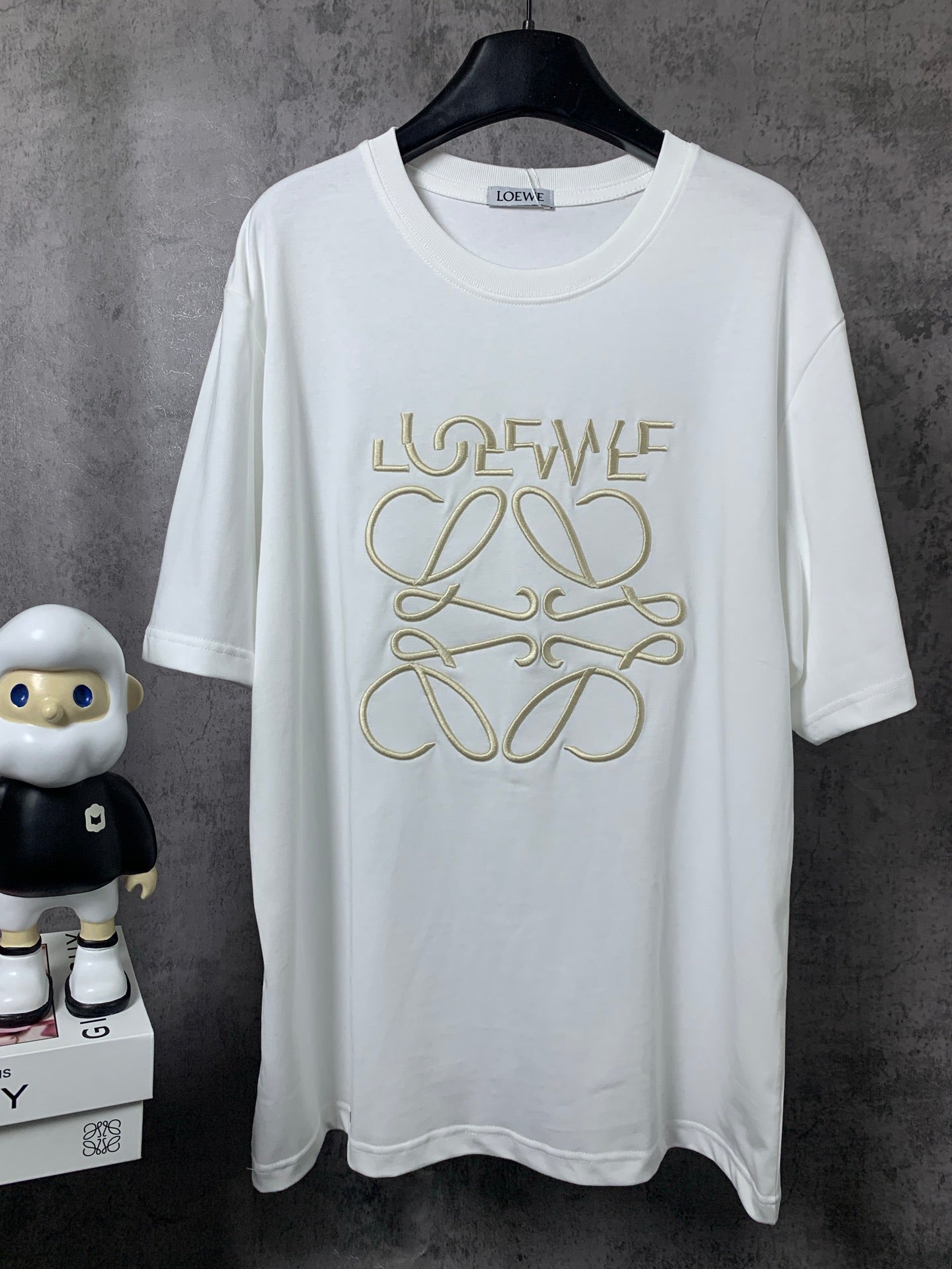 LuxluxHouse Best Quality Clothes T-shirt Loewe