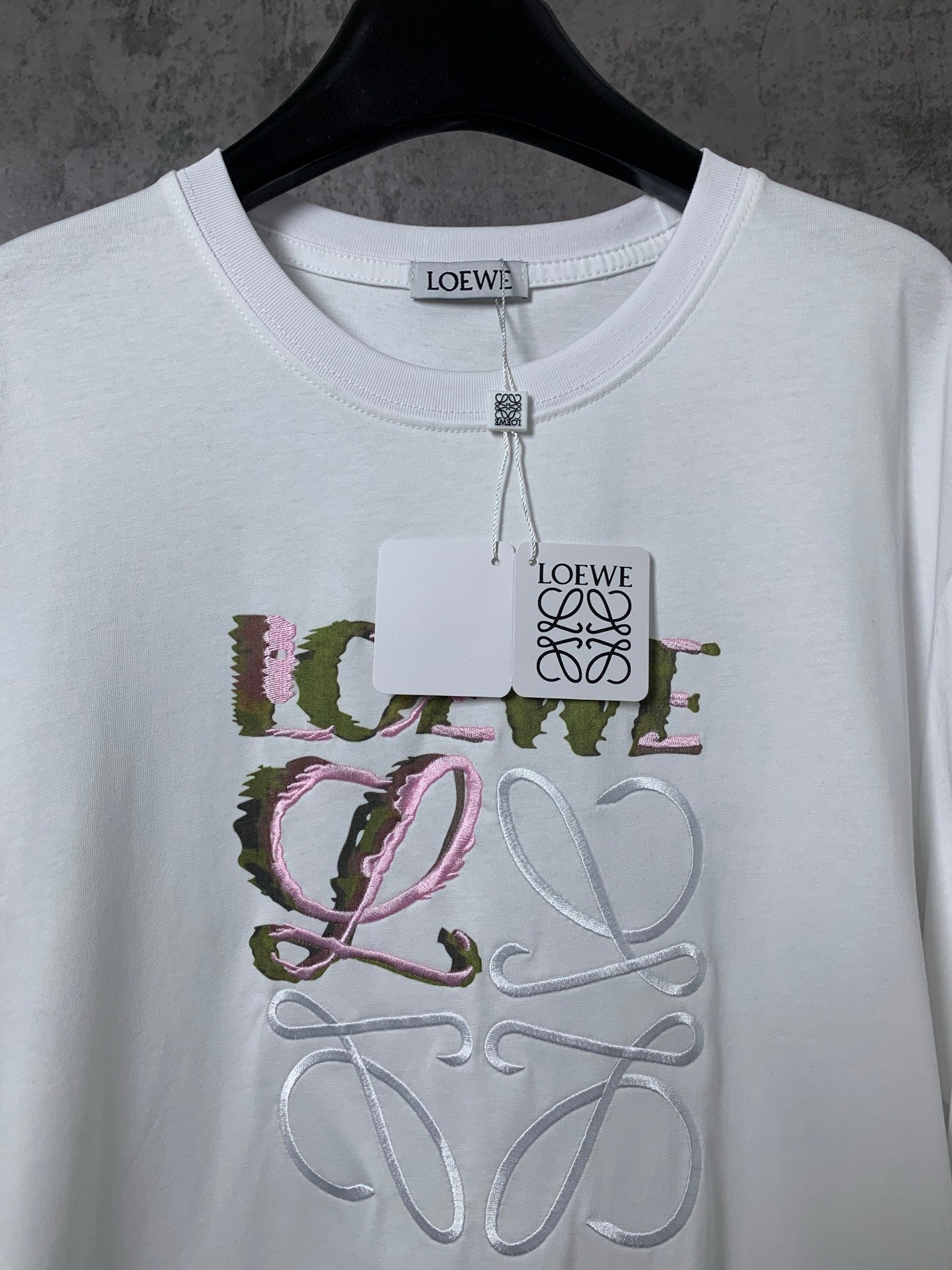 LuxluxHouse Best Quality Clothes T-shirt Loewe