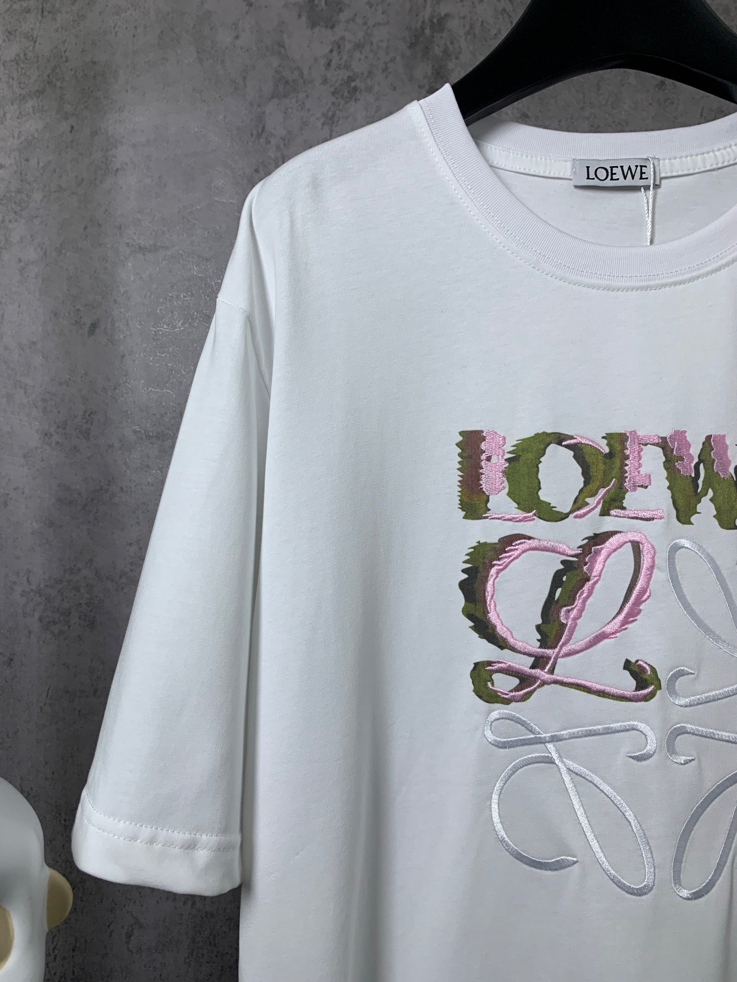 LuxluxHouse Best Quality Clothes T-shirt Loewe