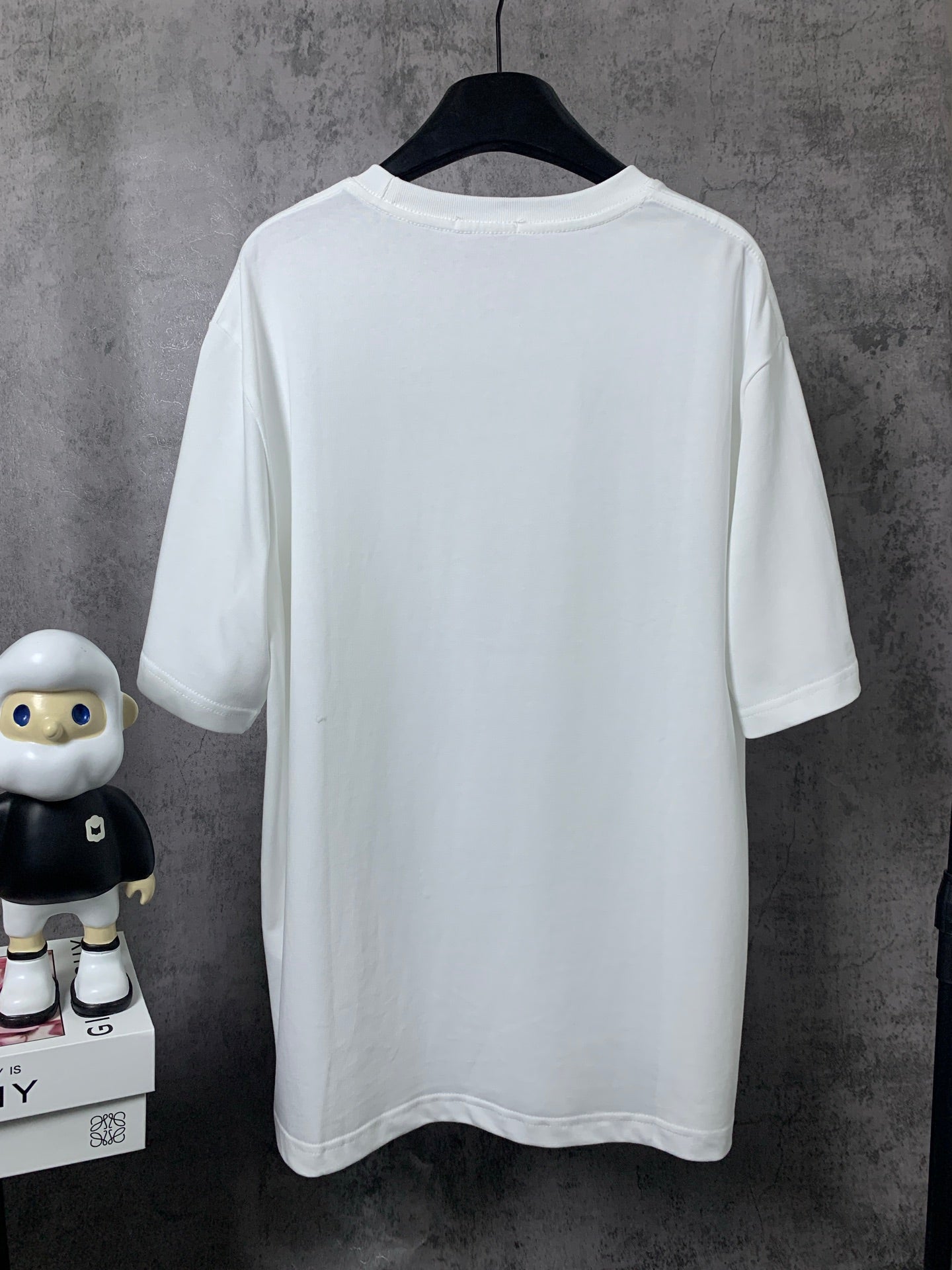 LuxluxHouse Best Quality Clothes T-shirt Loewe