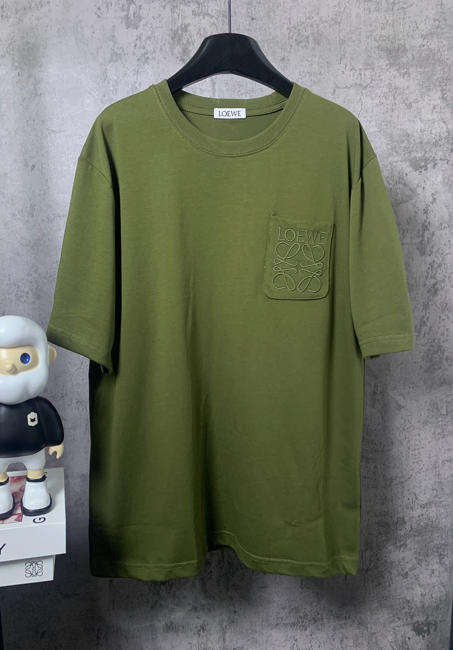 LuxluxHouse Best Quality Clothes T-shirt Loewe