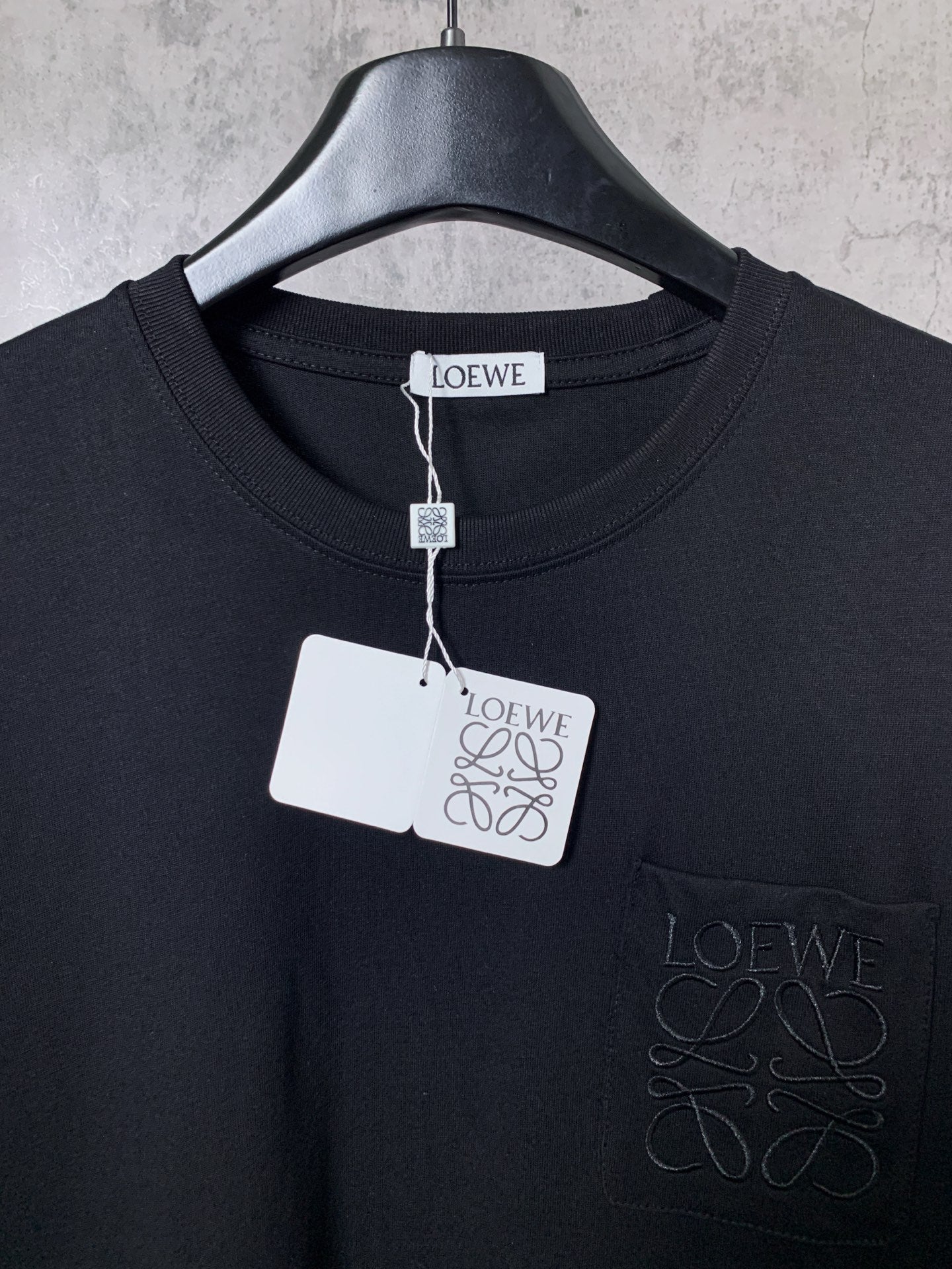 LuxluxHouse Best Quality Clothes T-shirt Loewe