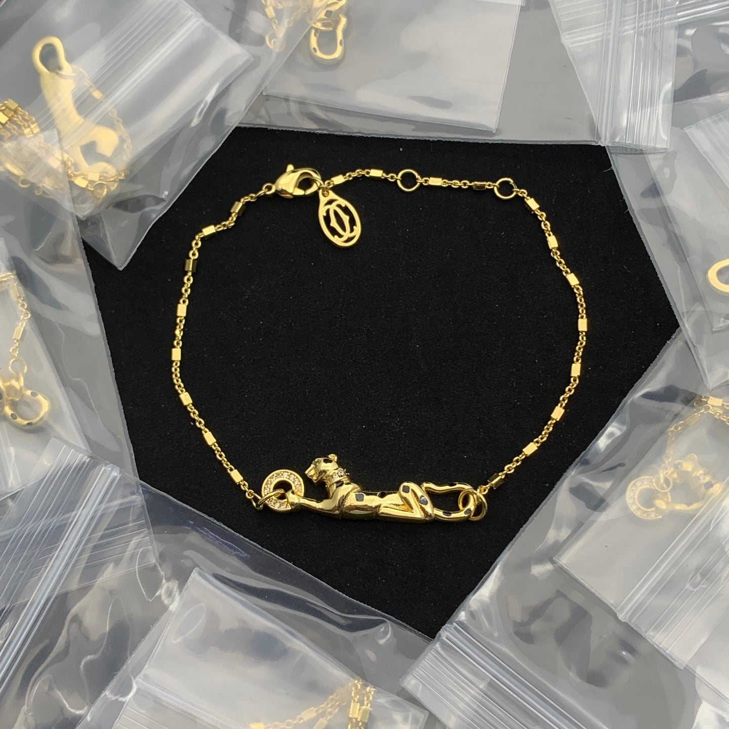 LuxluxHouse Low Price And High Quality Accessories Cartier