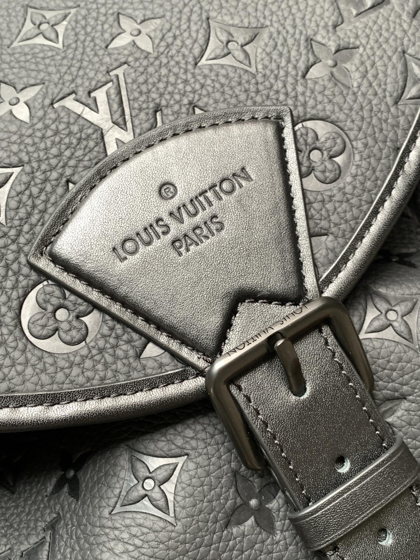 LuxluxHouse Best Quality Bags Louis Vuitton Men