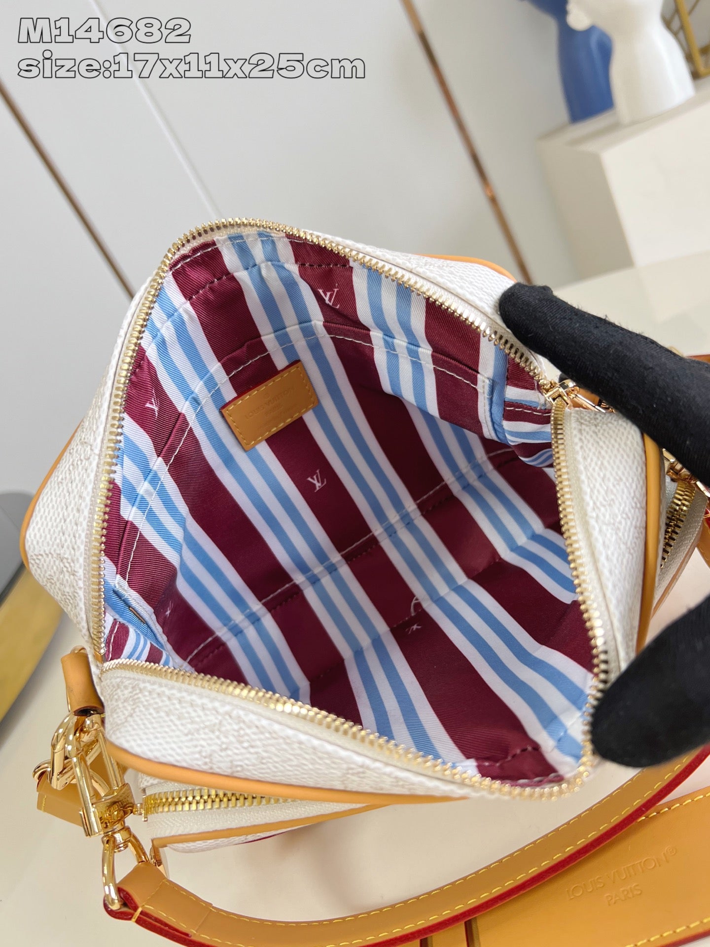 LuxluxHouse Best Quality Bags Louis Vuitton Men