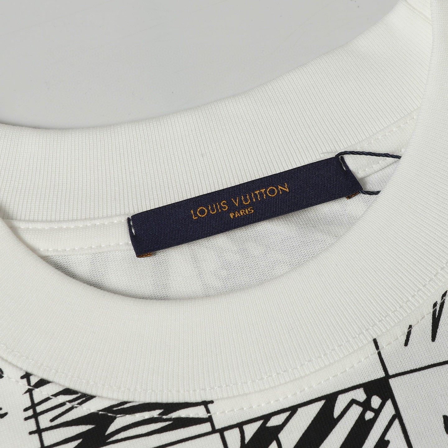 LuxluxHouse Best Quality Clothes T-shirt Louis Vuitton