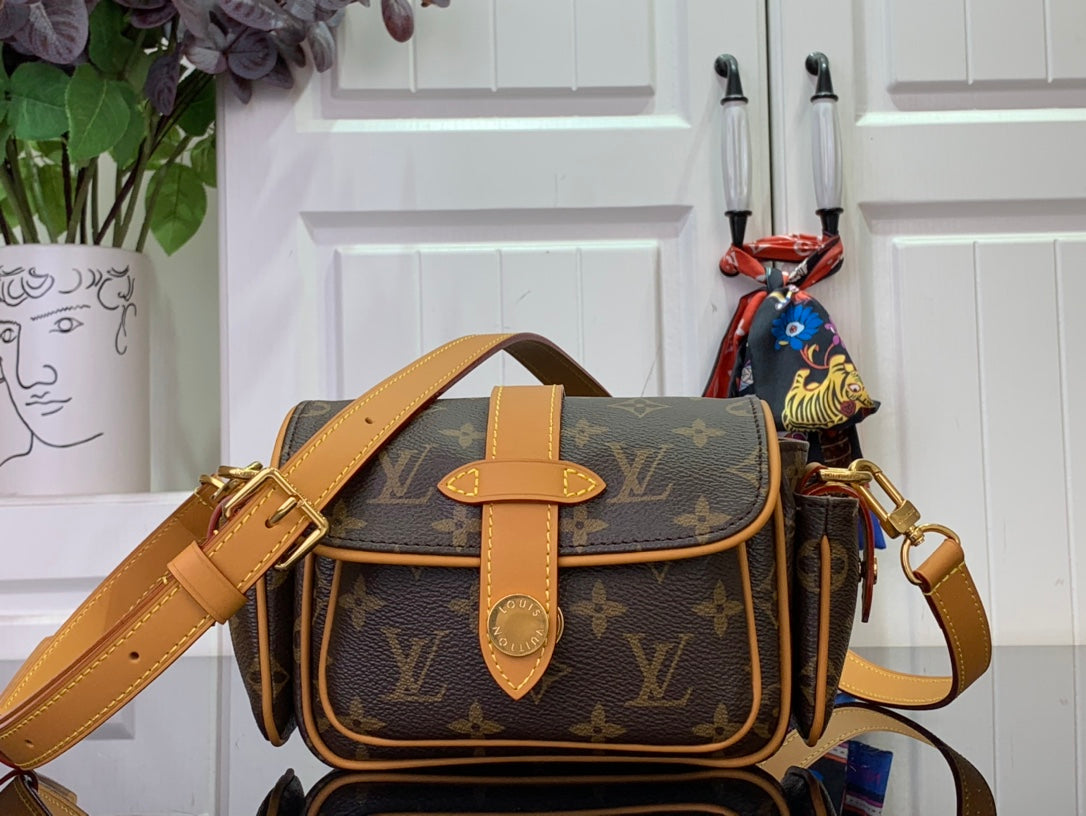 LuxluxHouse Best Quality Bags Louis Vuitton Men