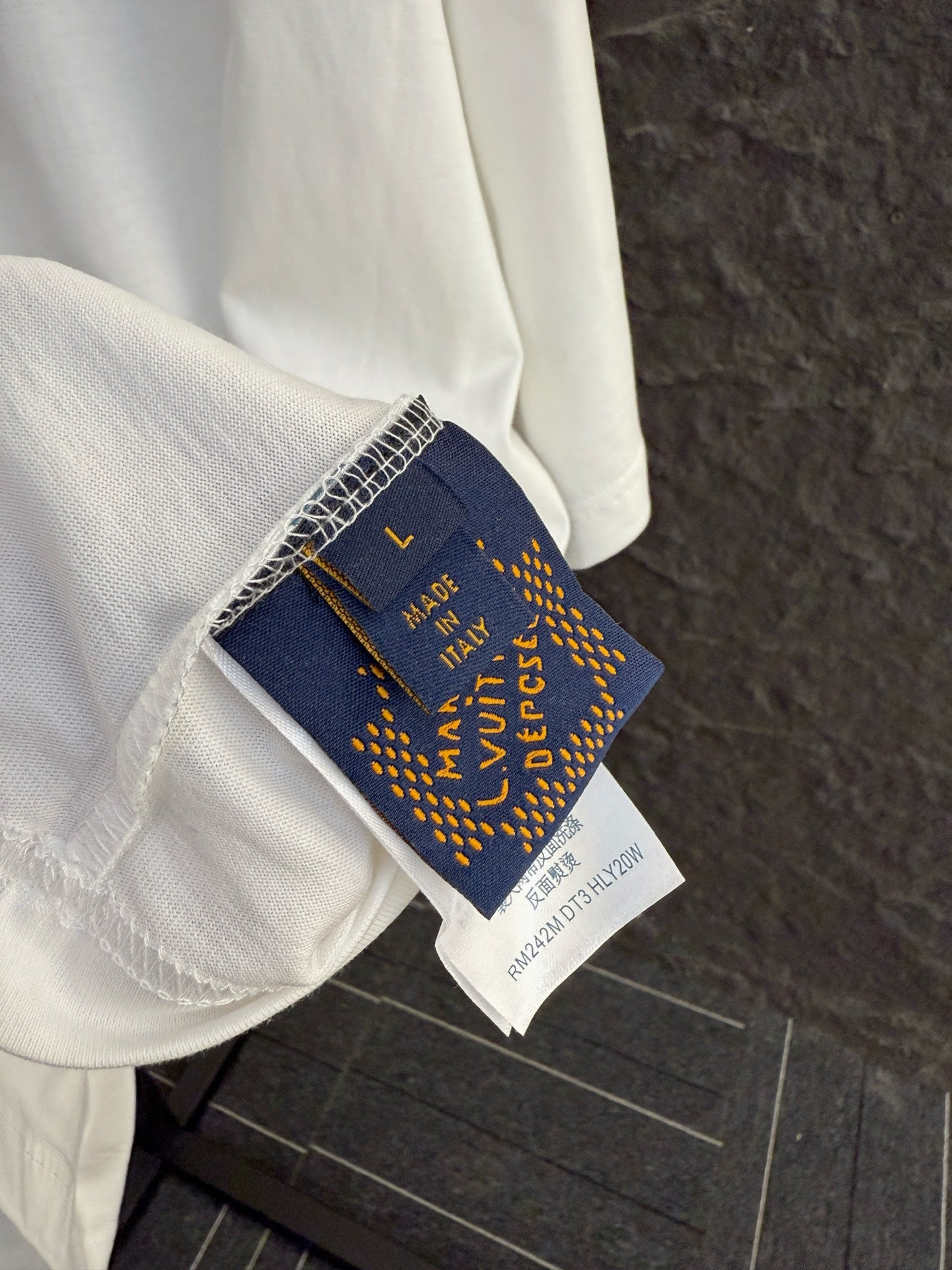 LuxluxHouse Best Quality Clothes T-shirt Louis Vuitton