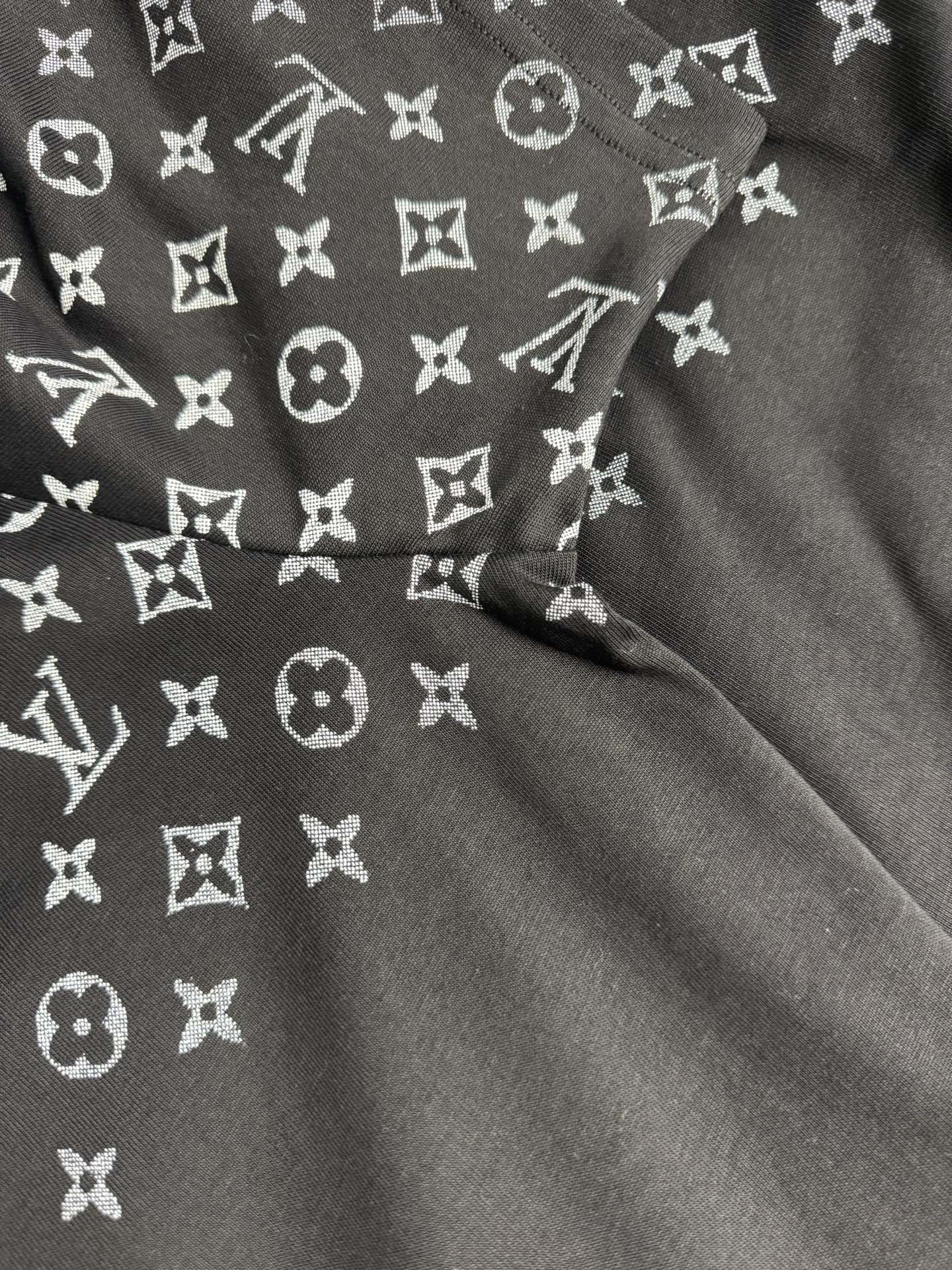 LuxluxHouse Best Quality Clothes T-shirt Louis Vuitton