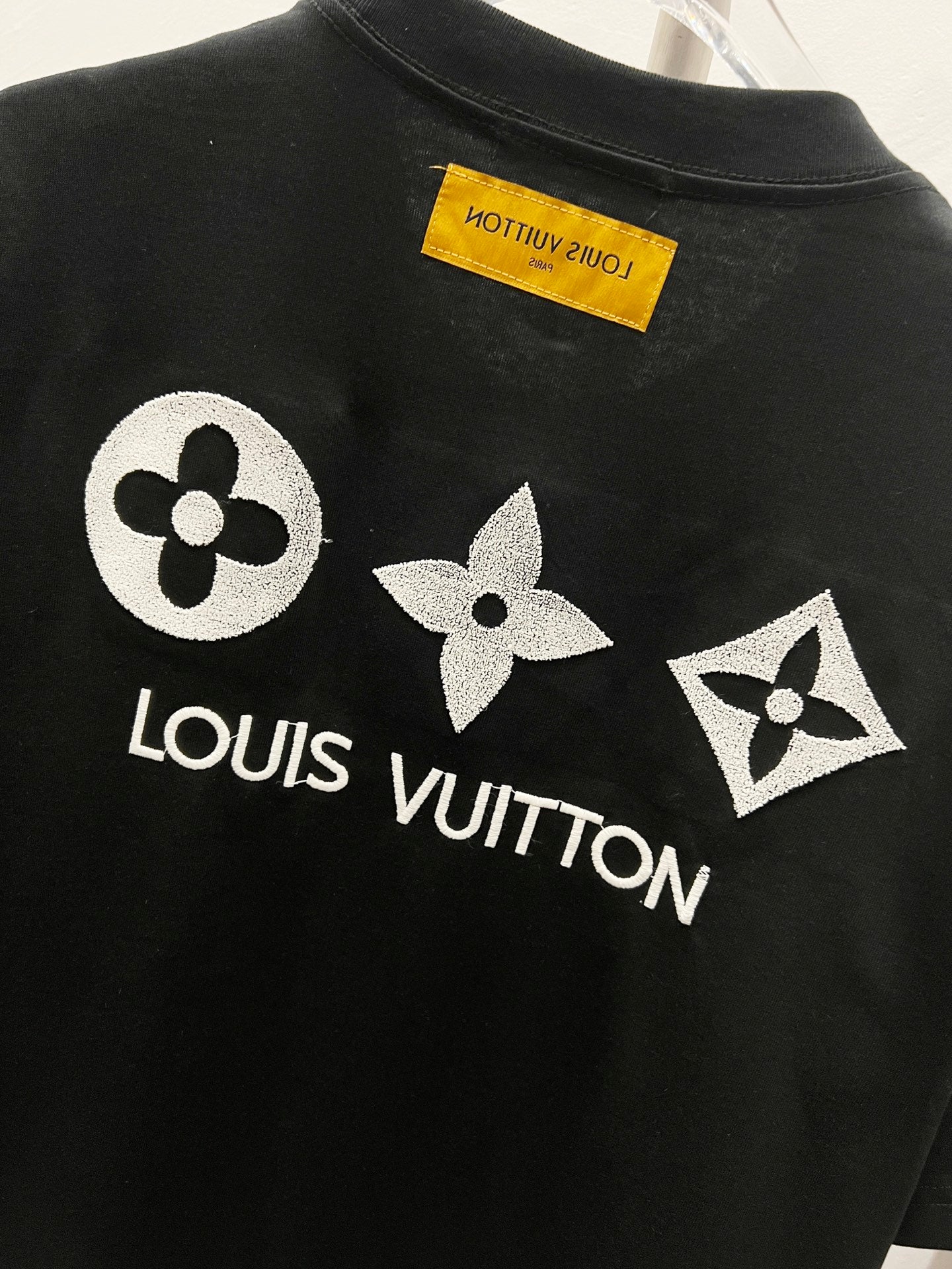 LuxluxHouse Best Quality Clothes T-shirt Louis Vuitton