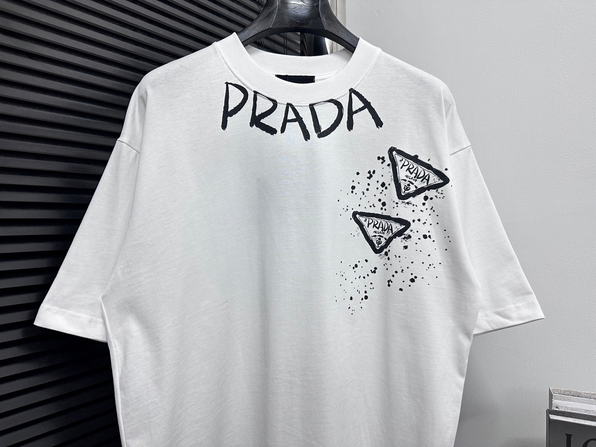 LuxluxHouse Best Quality Clothes T-shirt Prada