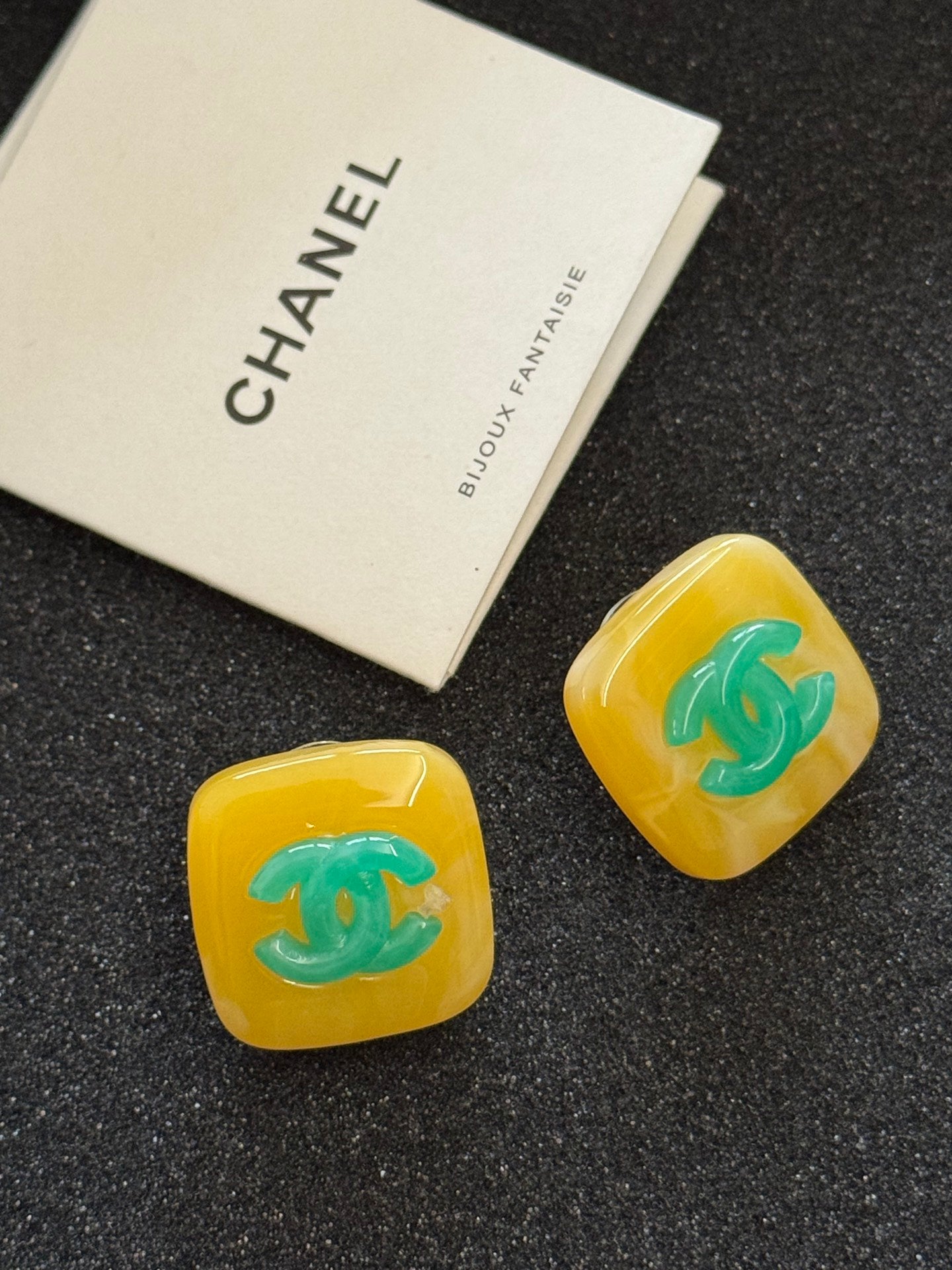 LuxluxHouse Low Price And High Quality Accessories Chanel