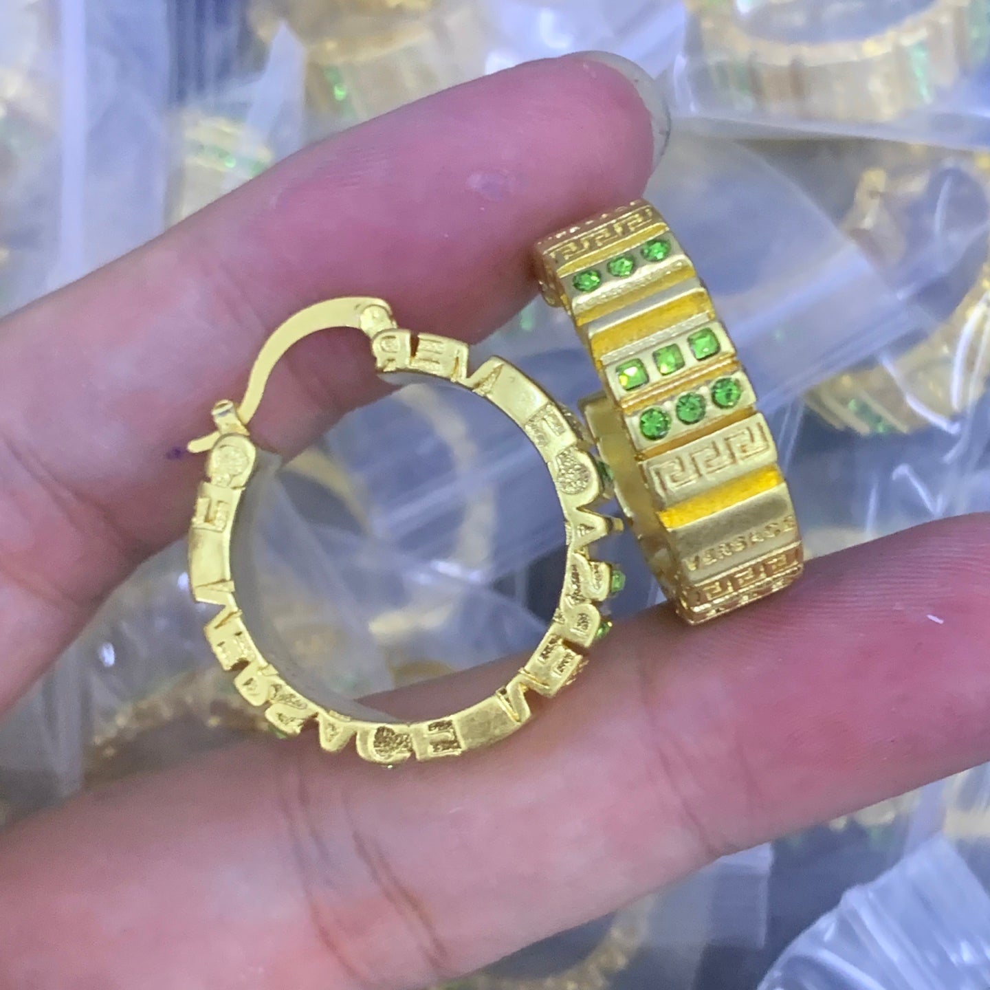 LuxluxHouse Low Price And High Quality Accessories Versace