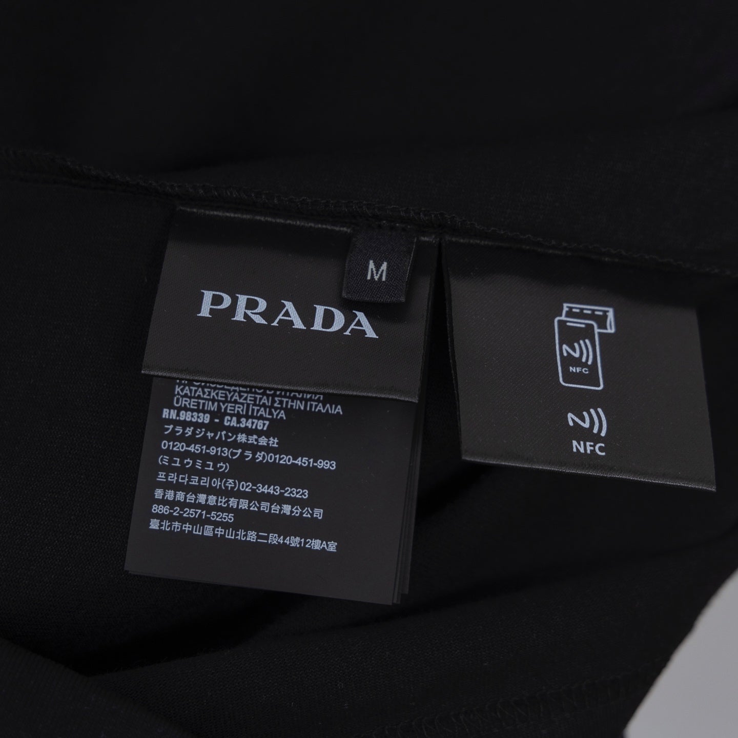 LuxluxHouse Best Quality Clothes T-shirt Prada