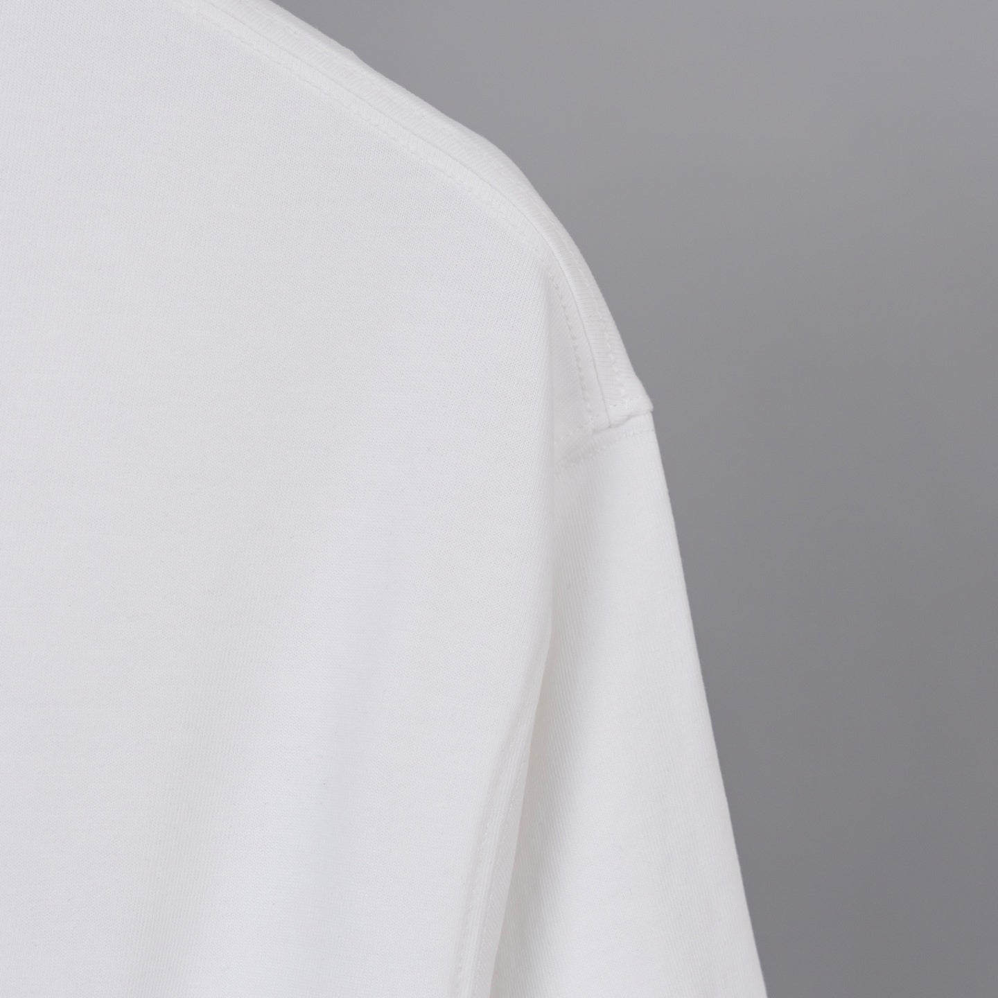 LuxluxHouse Best Quality Clothes T-shirt Prada