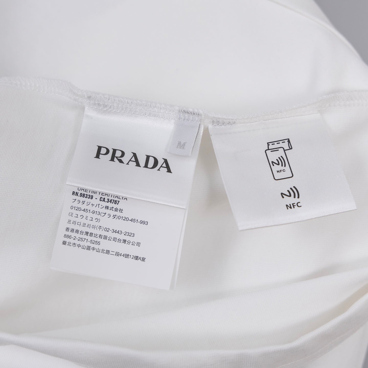 LuxluxHouse Best Quality Clothes T-shirt Prada
