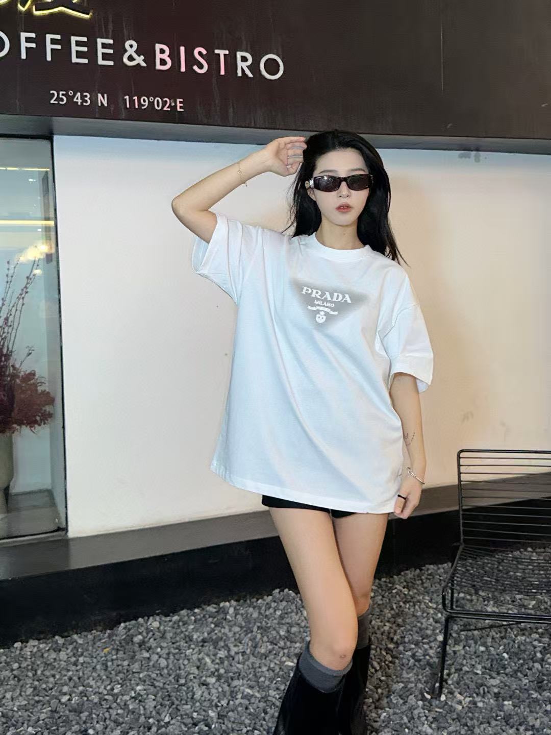 LuxluxHouse Best Quality Clothes T-shirt Prada