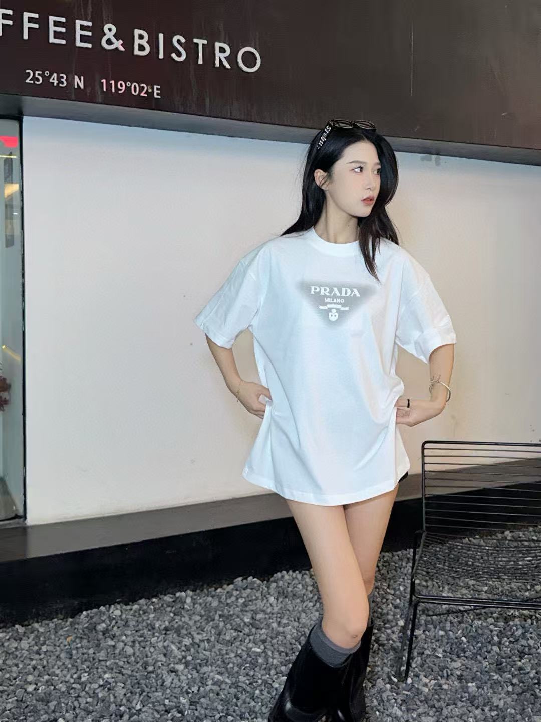 LuxluxHouse Best Quality Clothes T-shirt Prada