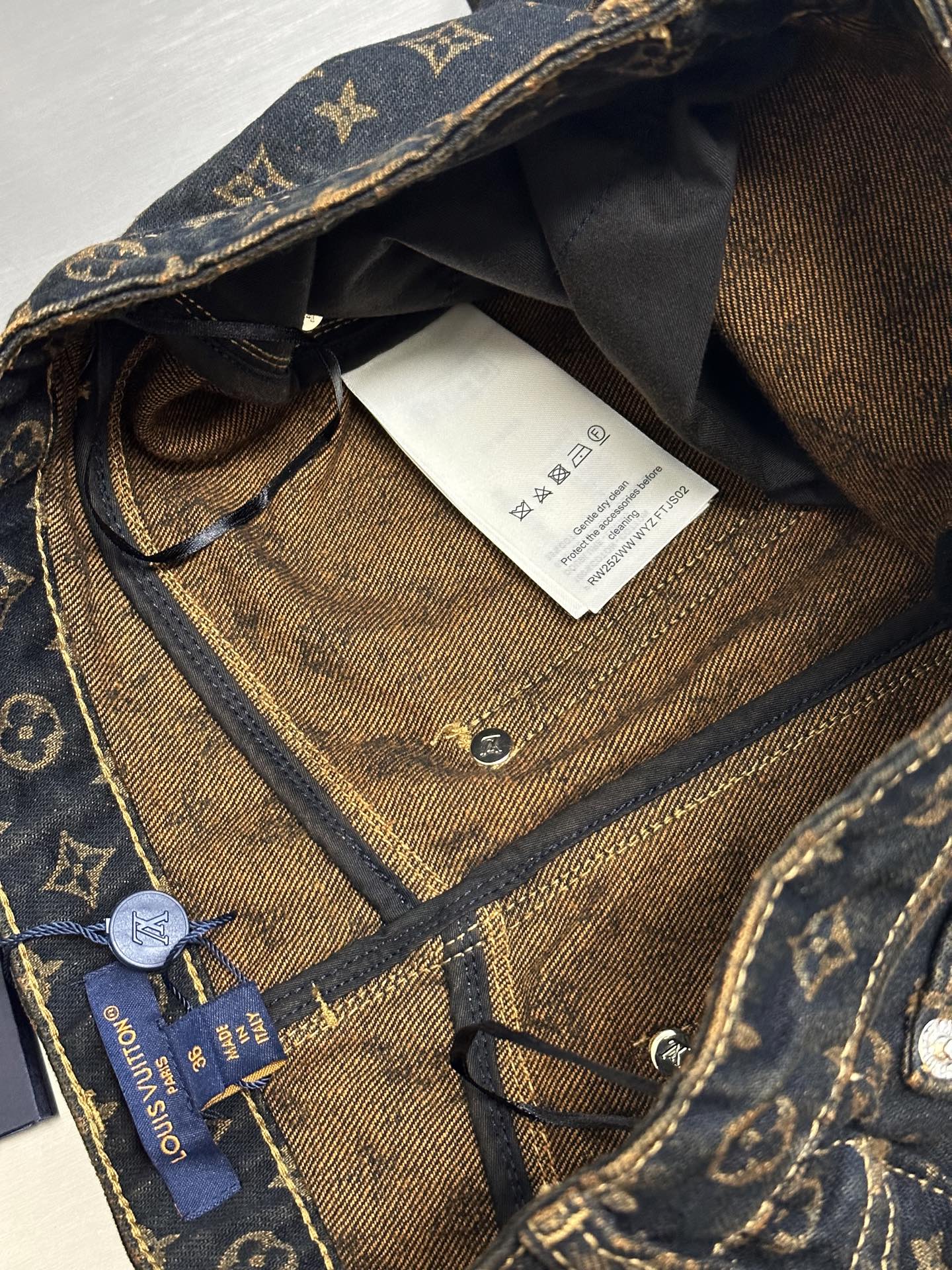 LuxluxHouse Best Quality Clothes Pants Louis Vuitton