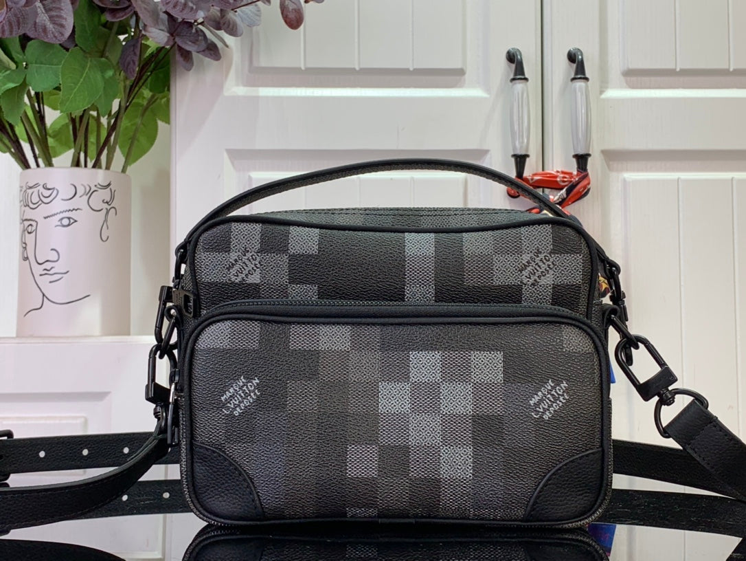 LuxluxHouse Best Quality Bags Louis Vuitton Men