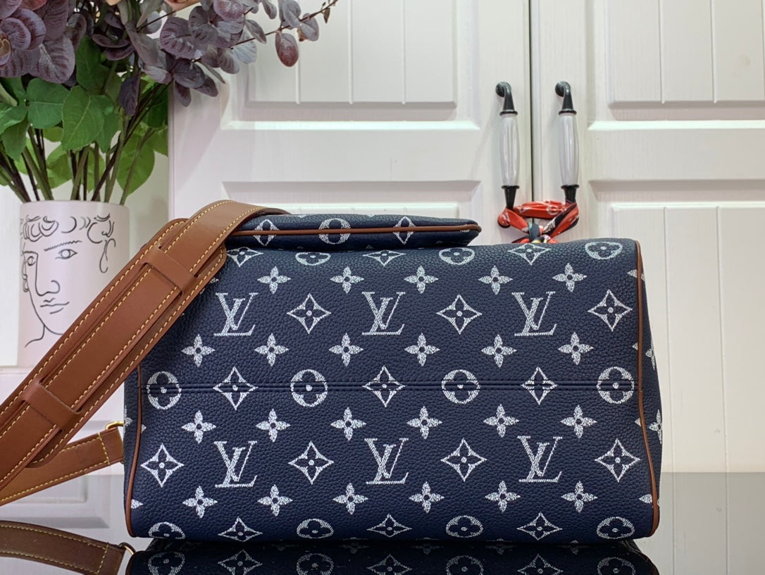 LuxluxHouse Best Quality Bags Louis Vuitton Women Men