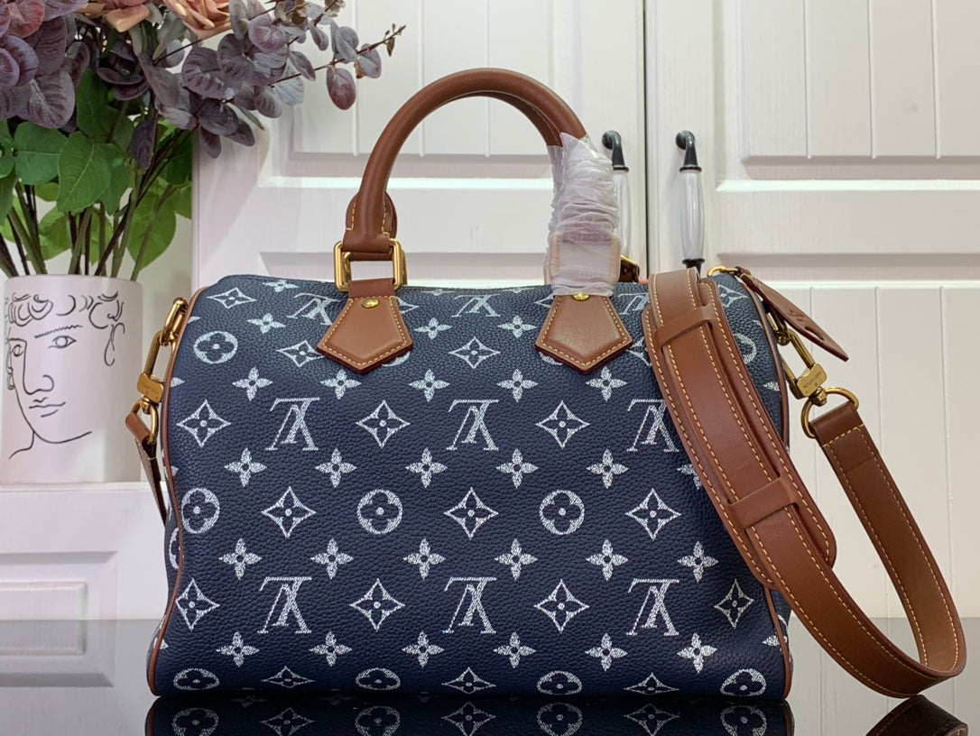 LuxluxHouse Best Quality Bags Louis Vuitton Women Men
