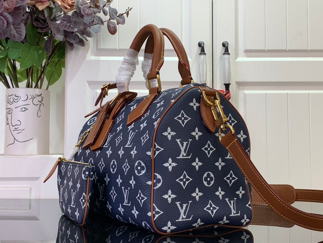LuxluxHouse Best Quality Bags Louis Vuitton Women Men
