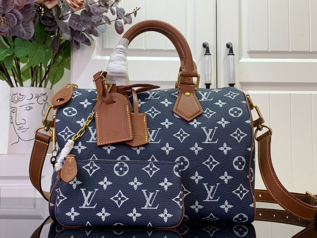 LuxluxHouse Best Quality Bags Louis Vuitton Women Men