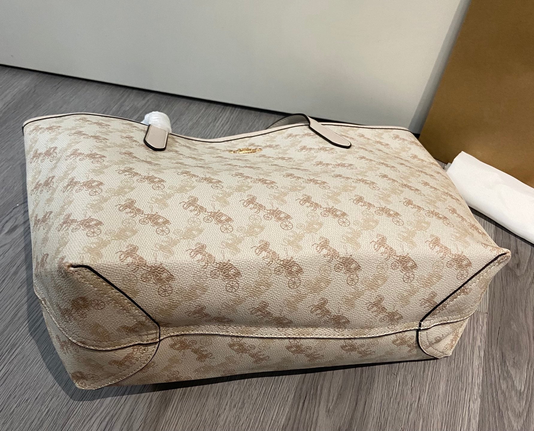 LuxluxHouse Best Quality Bags Coach