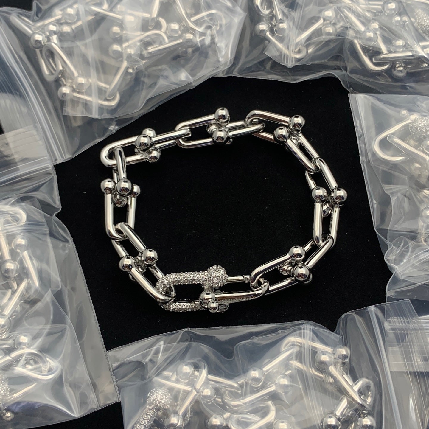 LuxluxHouse Low Price And High Quality Accessories Tiffany