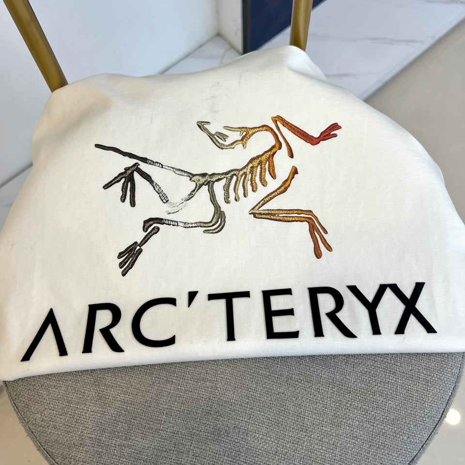 LuxluxHouse Best Quality Clothes T-shirt Arcteryx