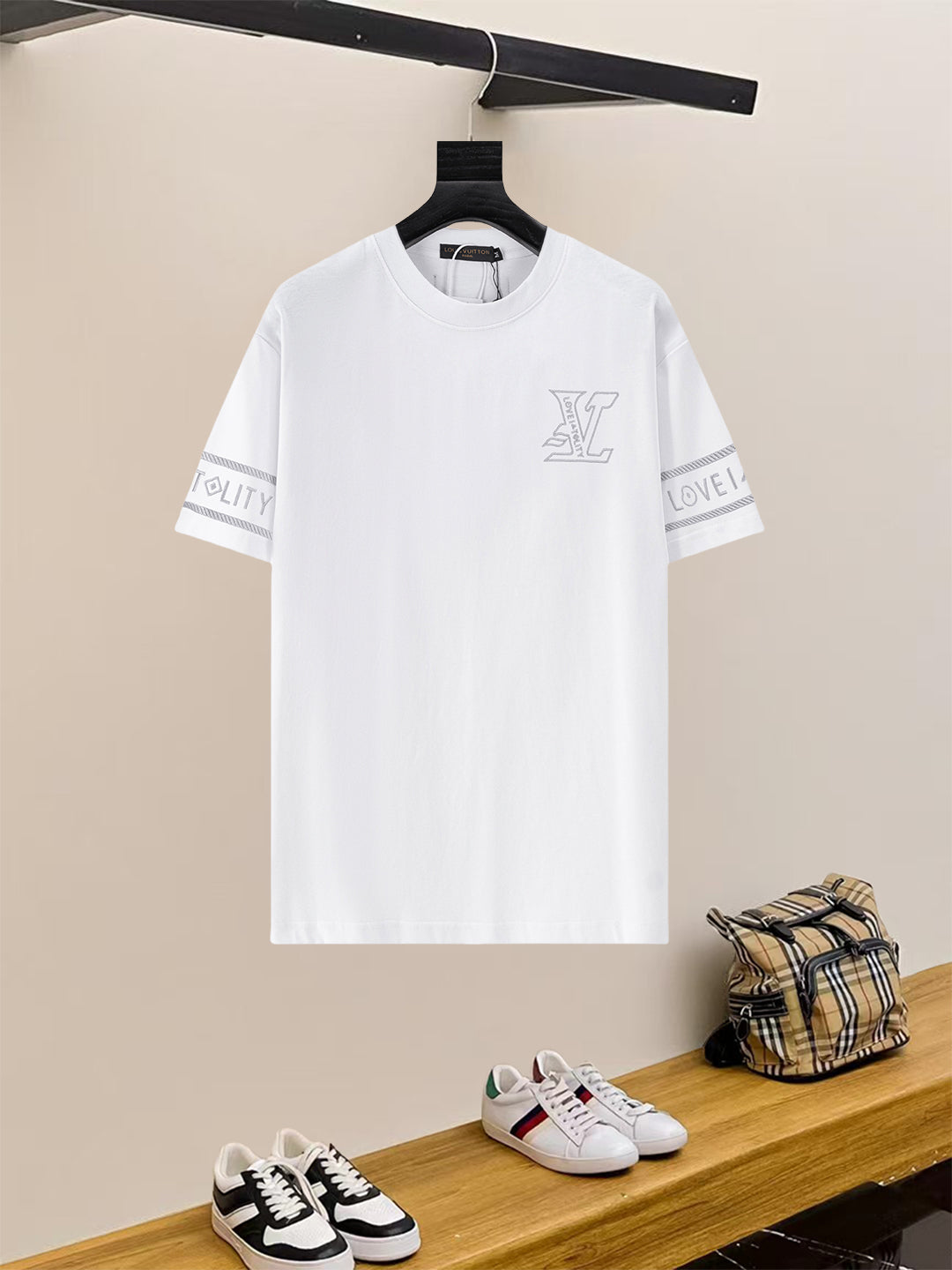 LuxluxHouse Best Quality Clothes T-shirt Louis Vuitton