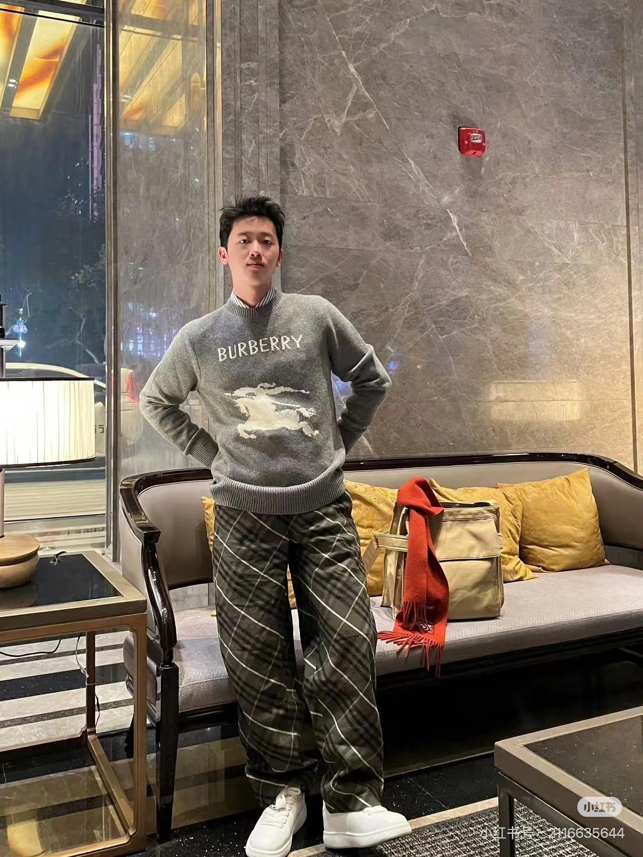LuxluxHouse Best Quality Clothes Burberry Hoodie & Sweater