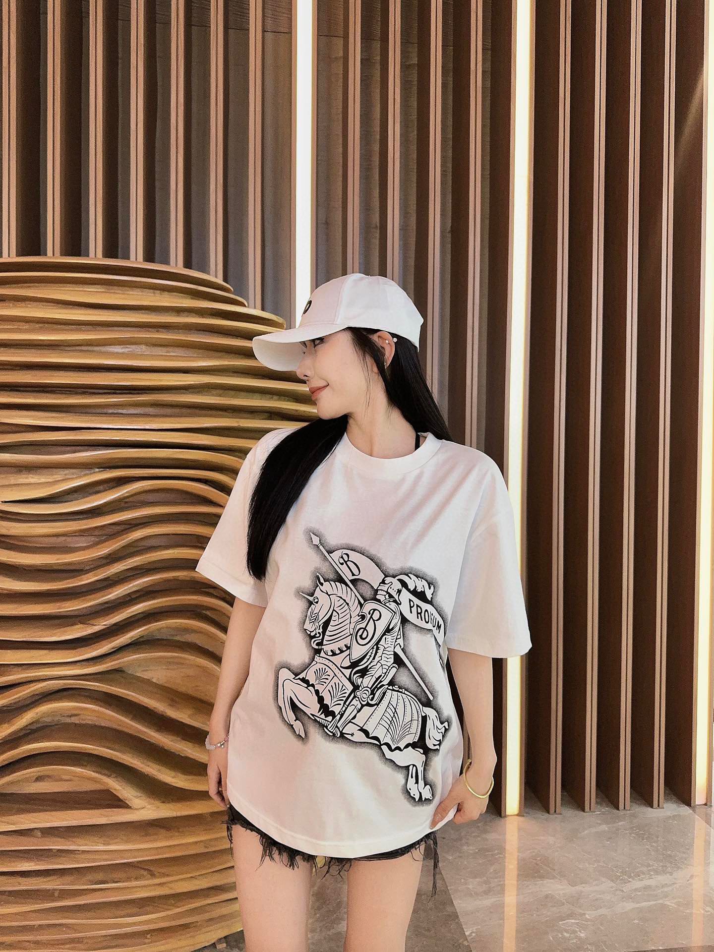 LuxluxHouse Best Quality Clothes Burberry T-shirt
