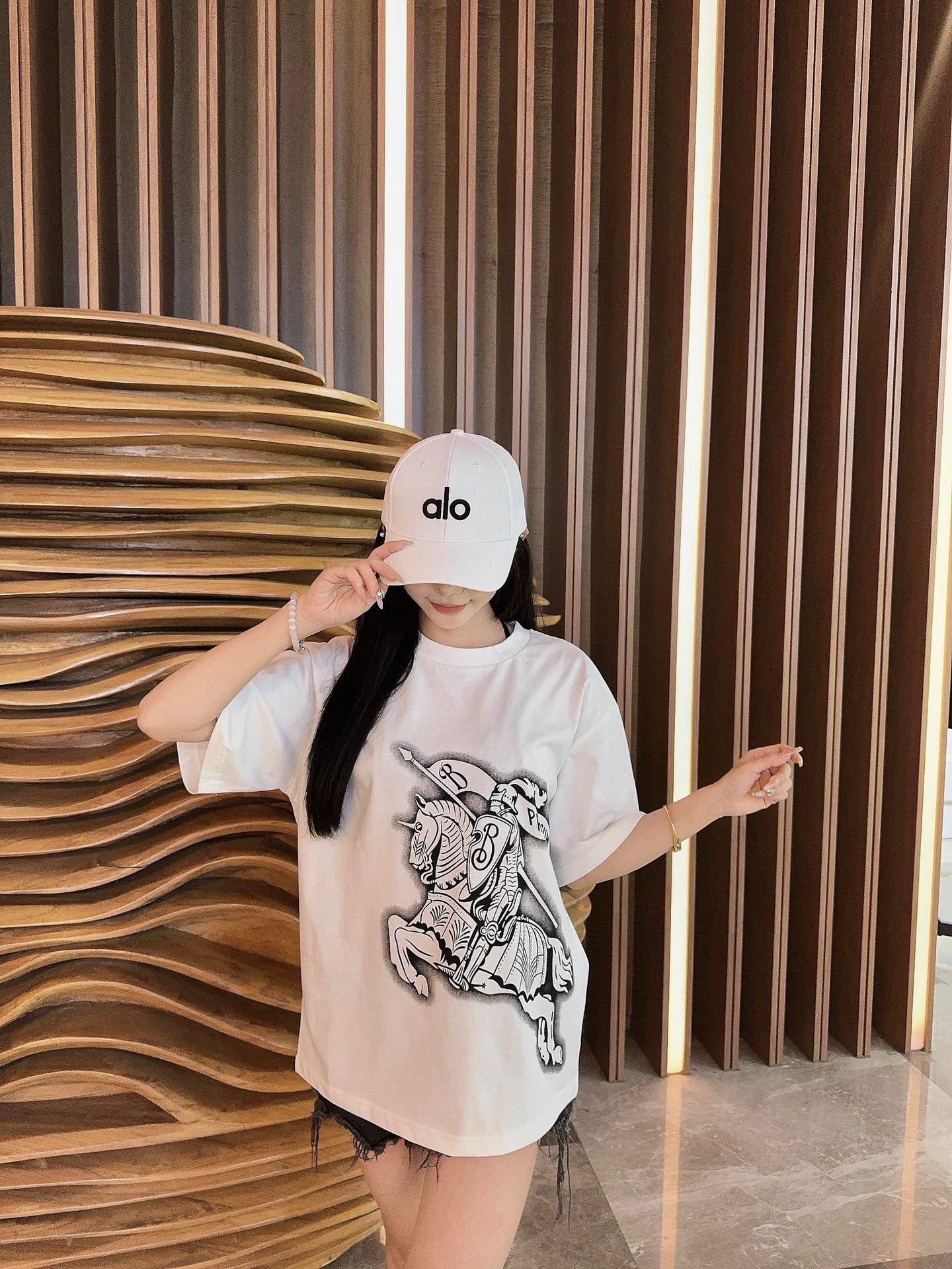 LuxluxHouse Best Quality Clothes Burberry T-shirt