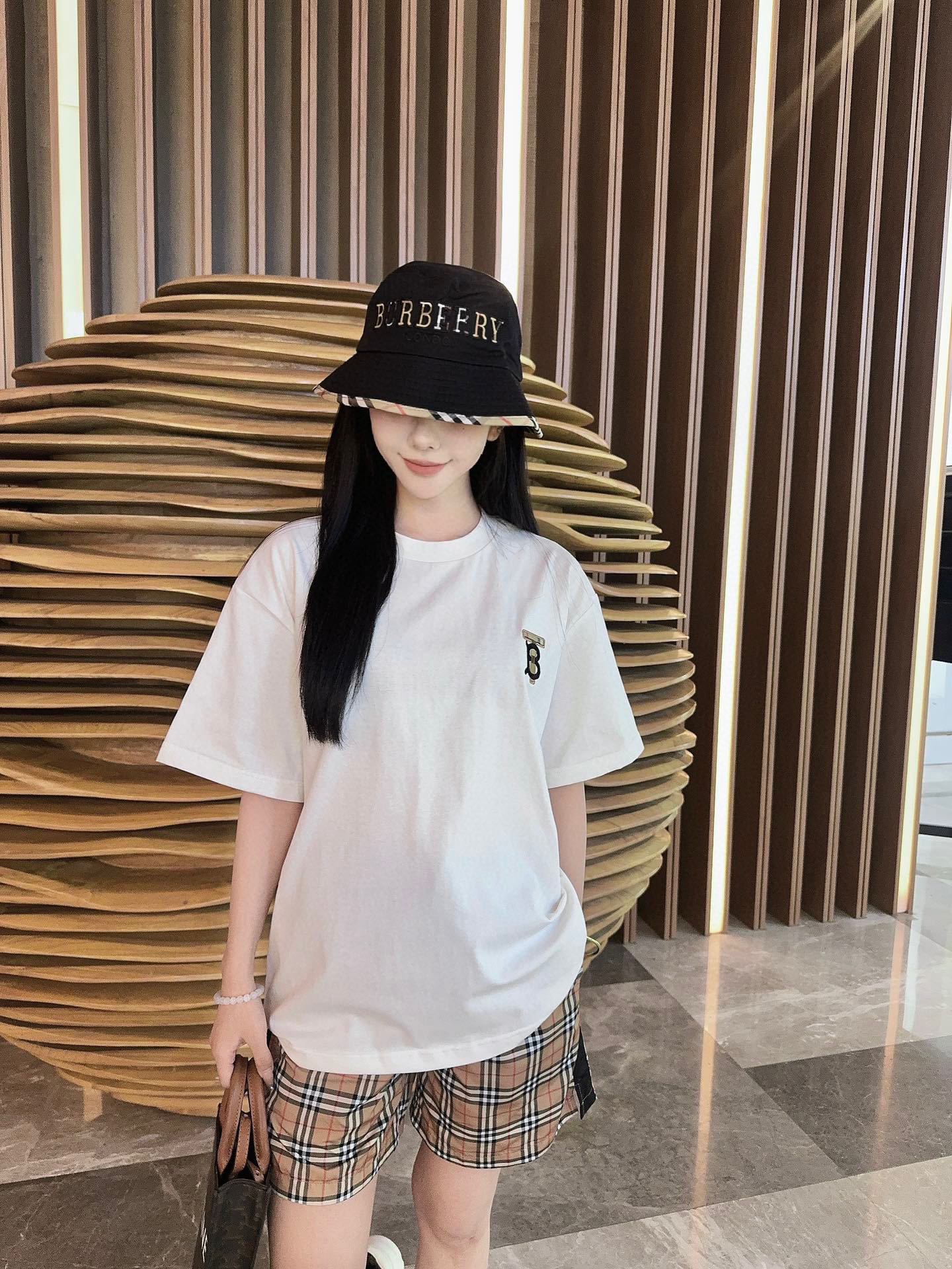 LuxluxHouse Best Quality Clothes Burberry T-shirt