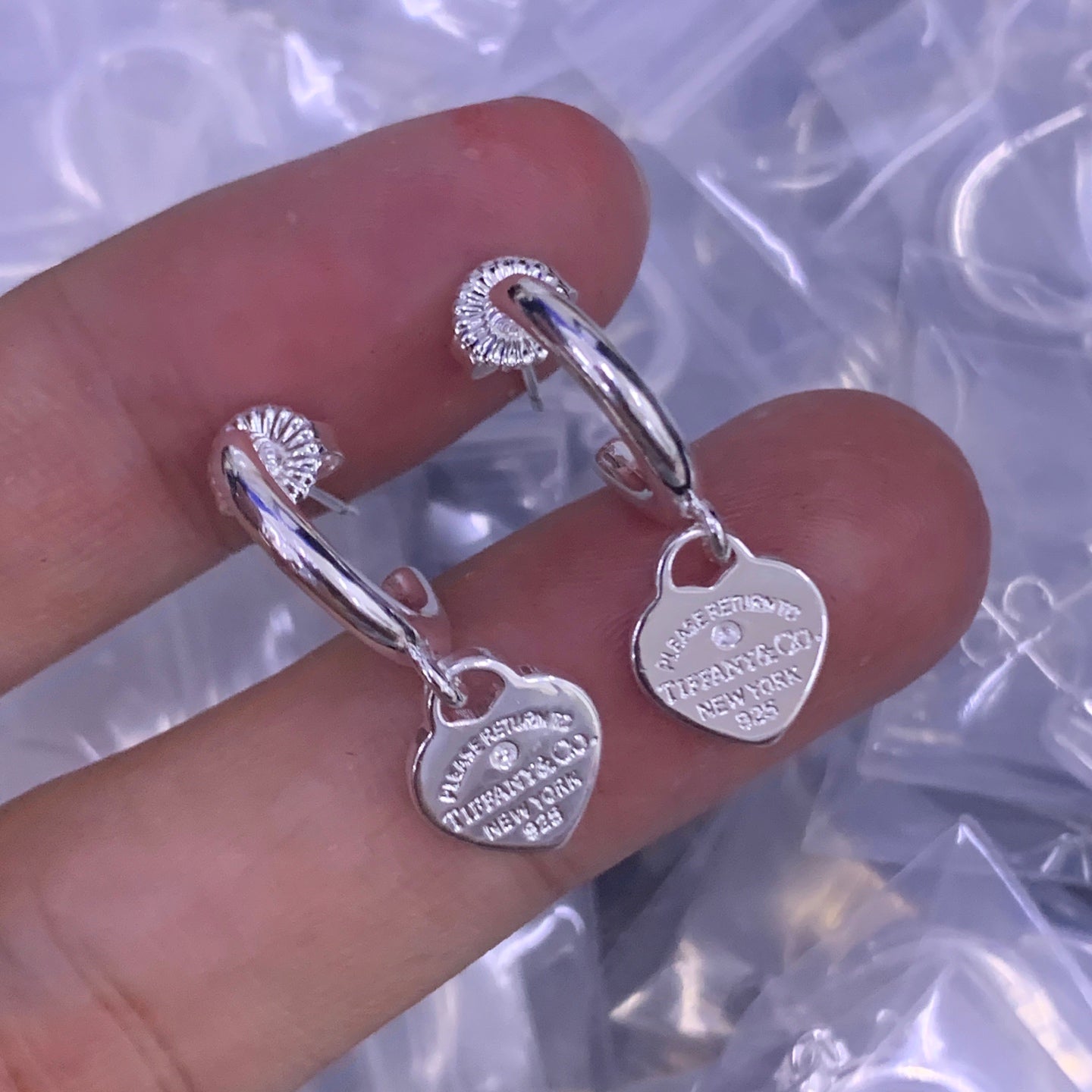 LuxluxHouse Low Price And High Quality Accessories Tiffany