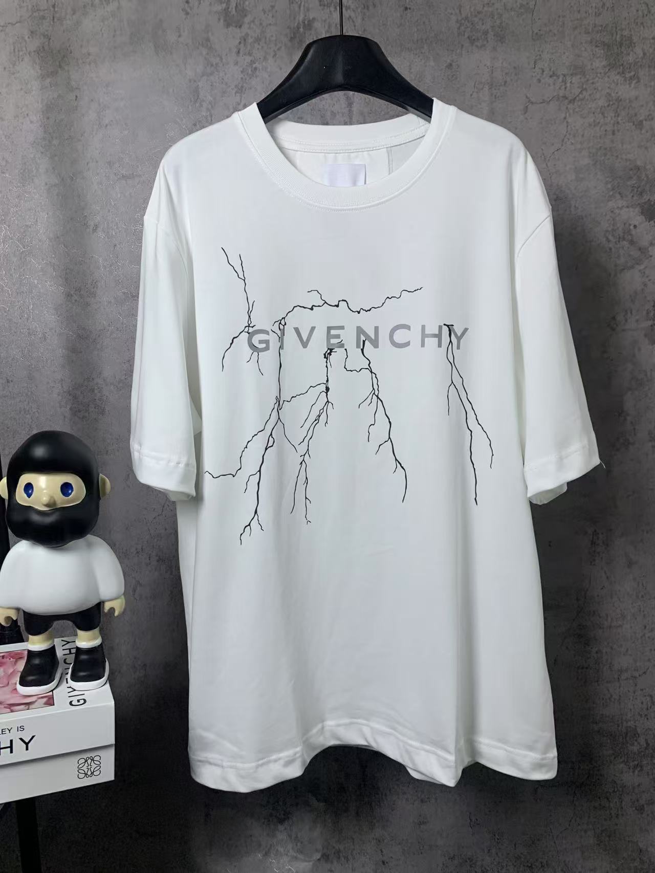 LuxluxHouse Best Quality Clothes Givenchy T-shirt