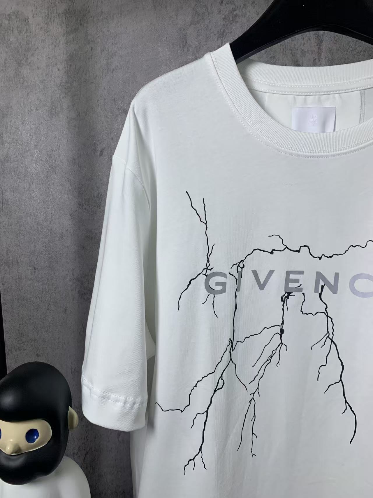 LuxluxHouse Best Quality Clothes Givenchy T-shirt