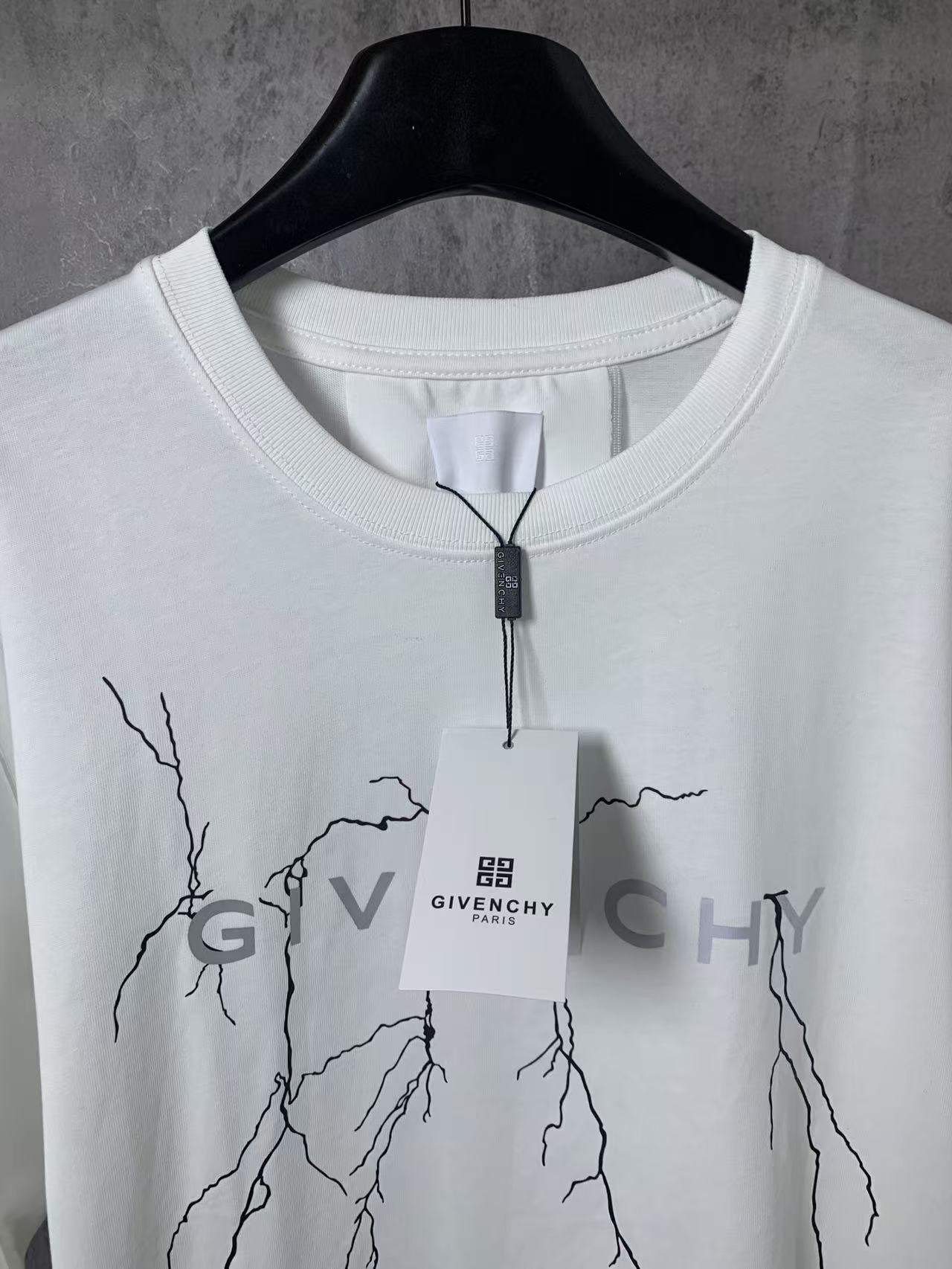 LuxluxHouse Best Quality Clothes Givenchy T-shirt
