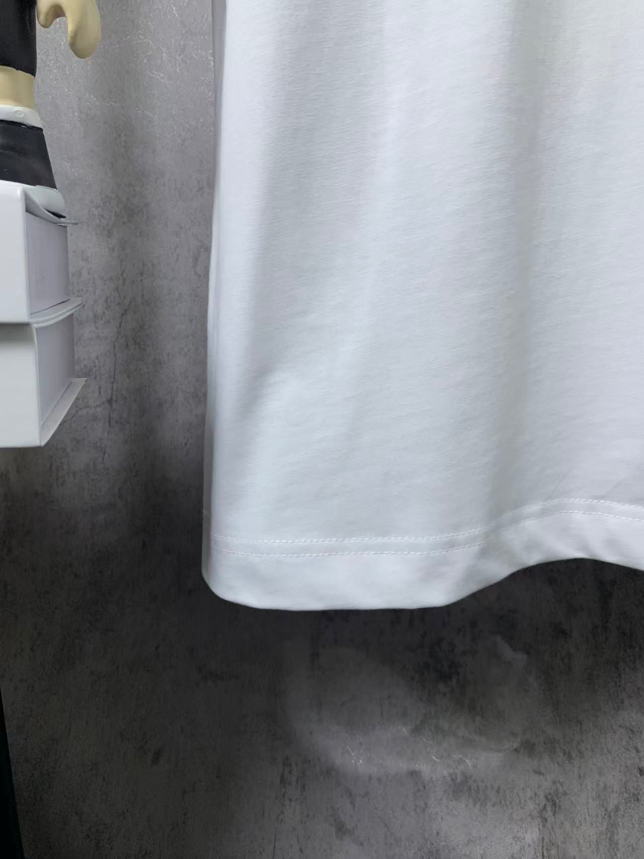 LuxluxHouse Best Quality Clothes Givenchy T-shirt