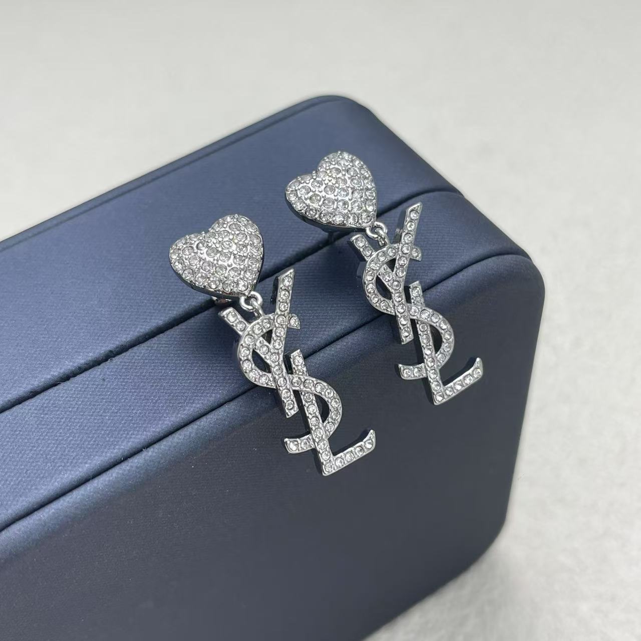 LuxluxHouse Low Price And High Quality Accessories YSL
