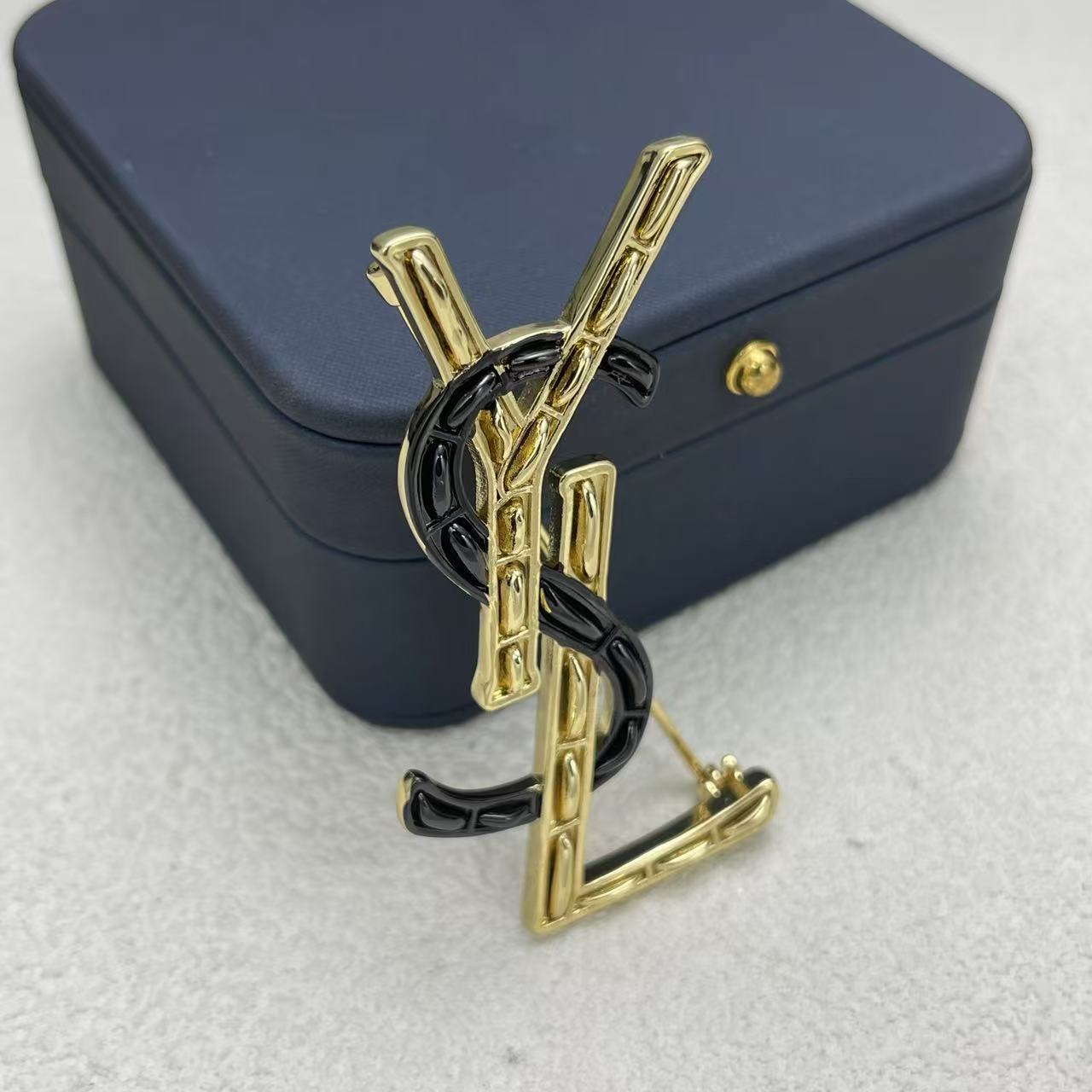 LuxluxHouse Low Price And High Quality Accessories YSL