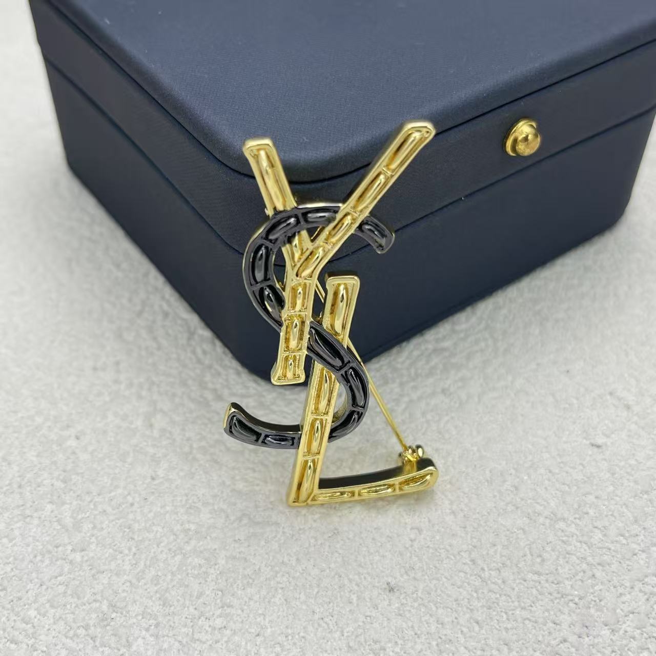 LuxluxHouse Low Price And High Quality Accessories YSL