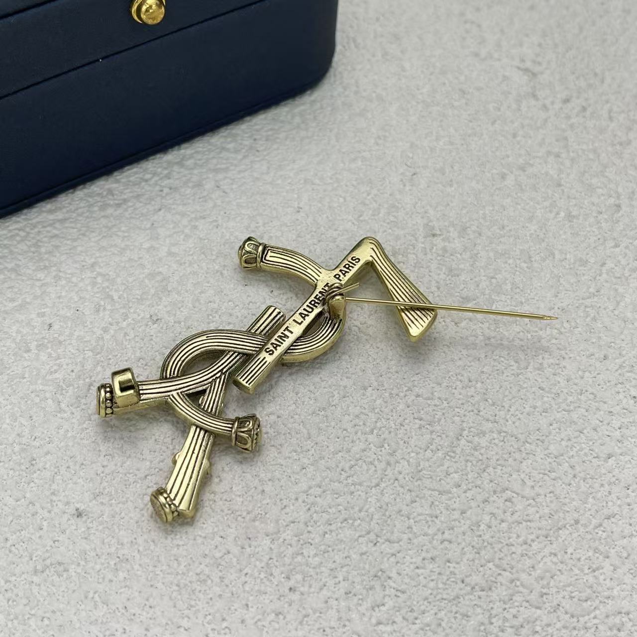LuxluxHouse Low Price And High Quality Accessories YSL