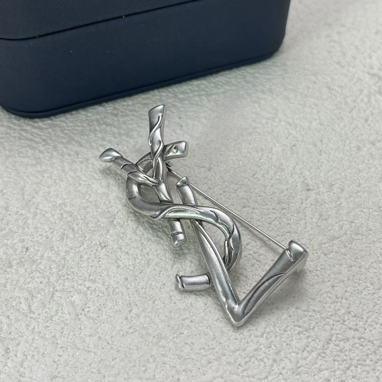 LuxluxHouse Low Price And High Quality Accessories YSL